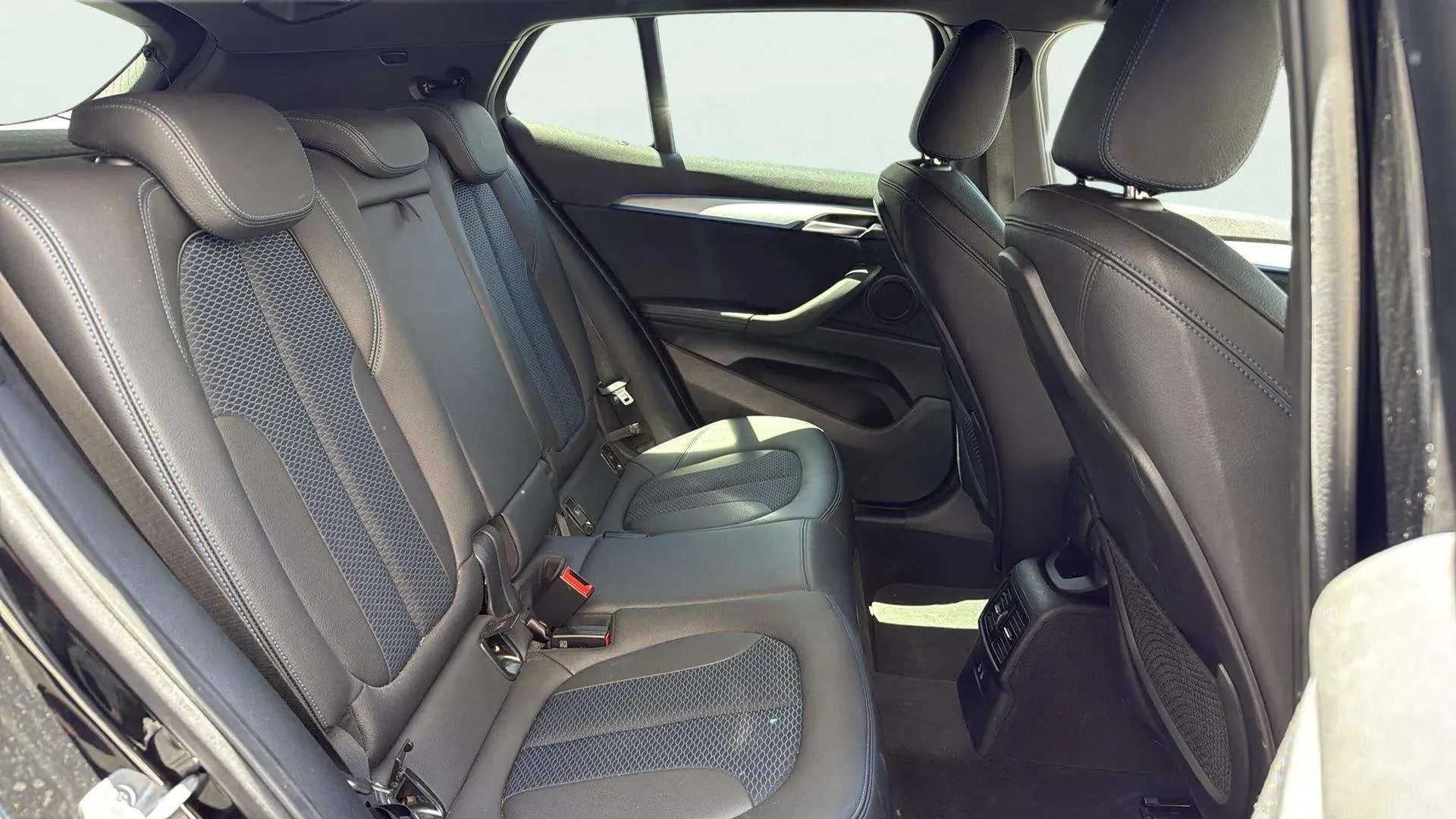 BMW X2 sDrive18d - foto 14