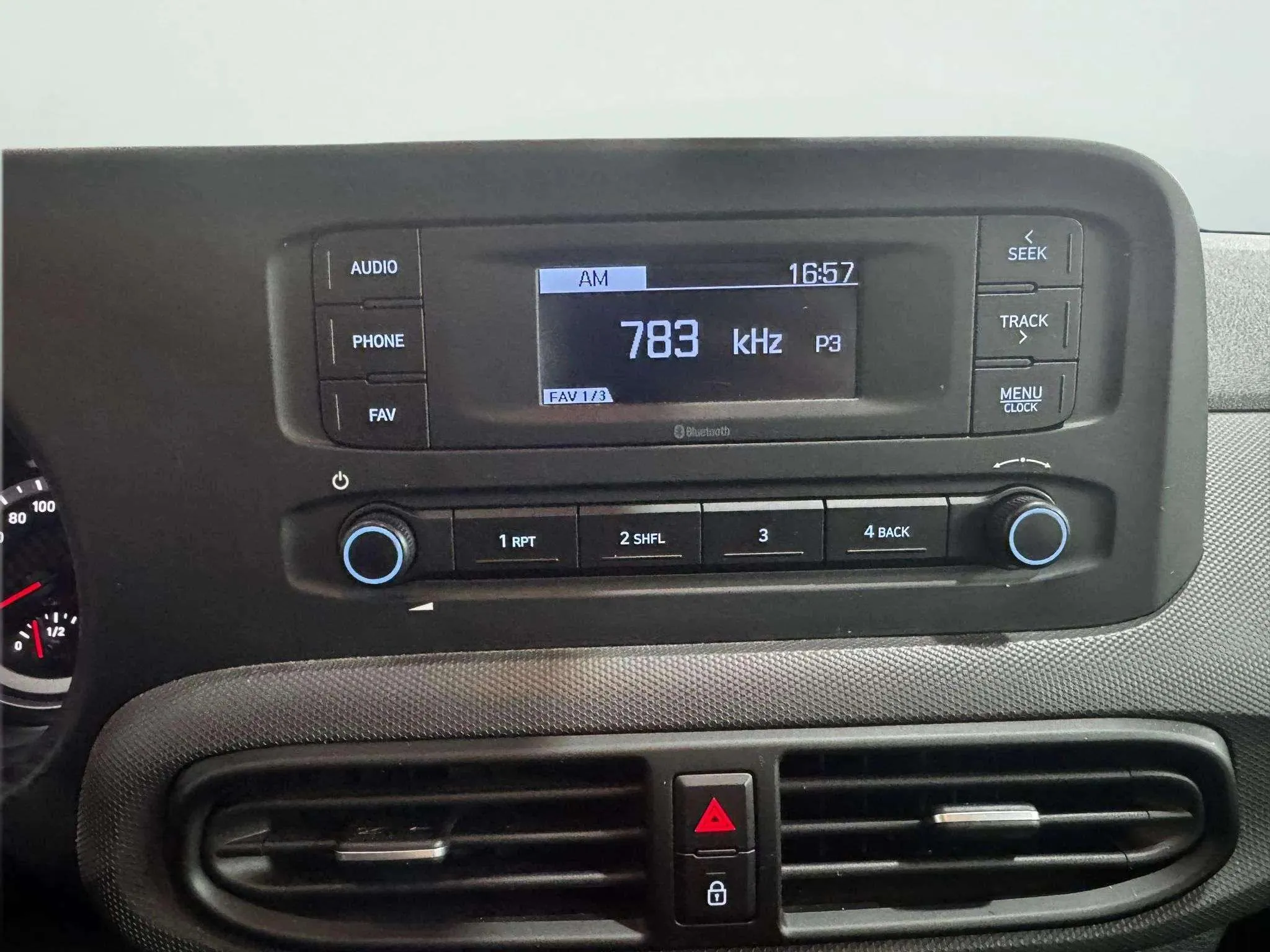Hyundai i10 1.0 Essence - foto 18