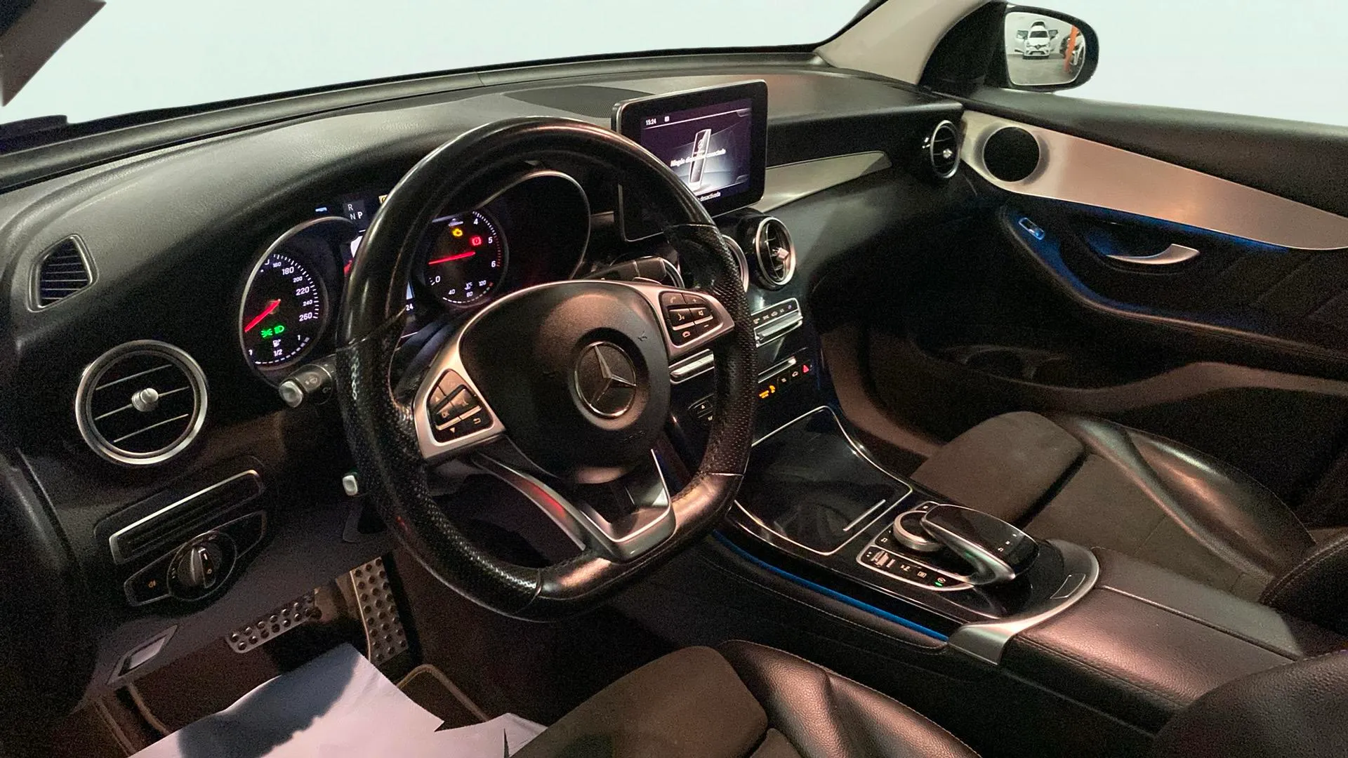 Mercedes-Benz GLC 220 d 4MATIC - foto 10