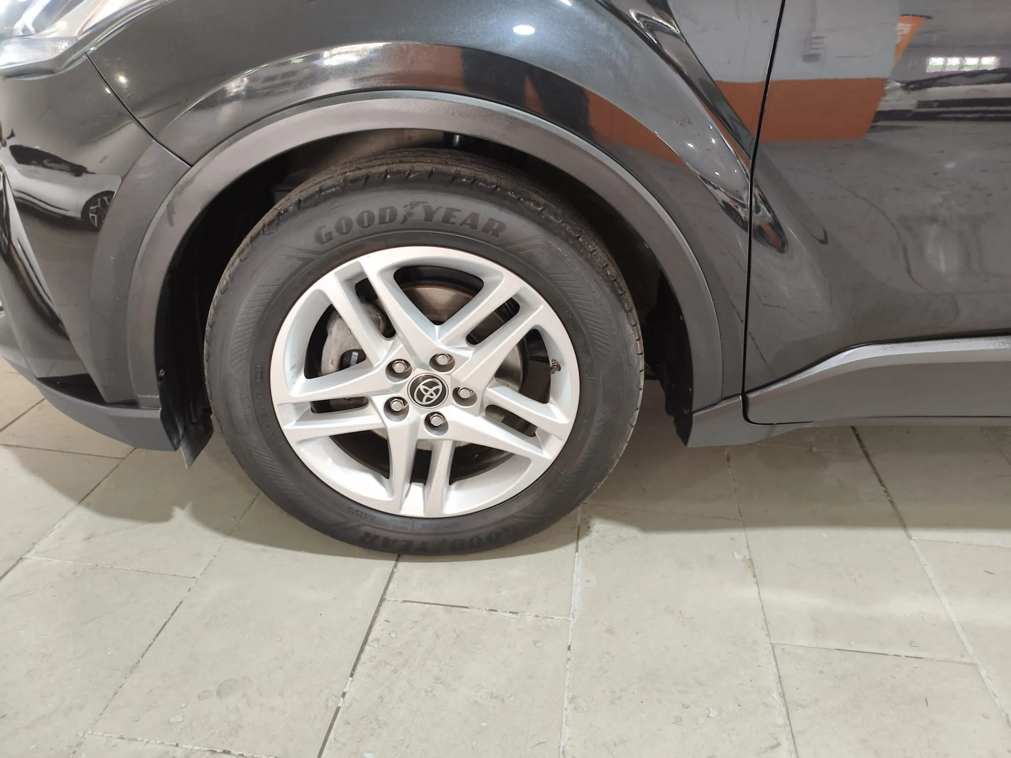 Toyota C-HR 1.8 125H Active - foto 19