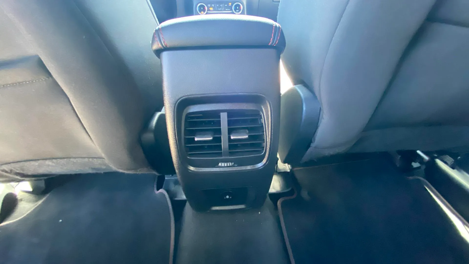 Ford Kuga ST-Line 2.5 Duratec PHEV - foto 24