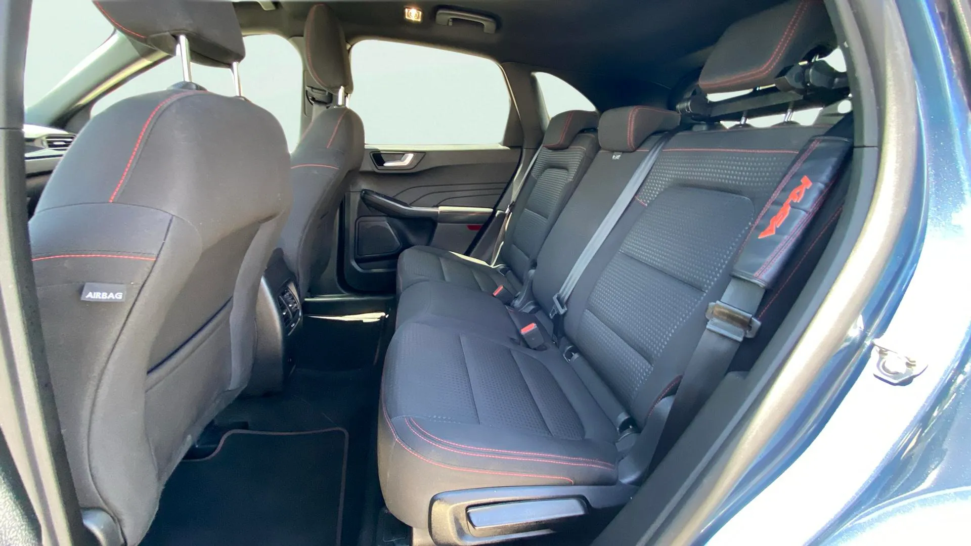 Ford Kuga ST-Line 2.5 Duratec PHEV - foto 22