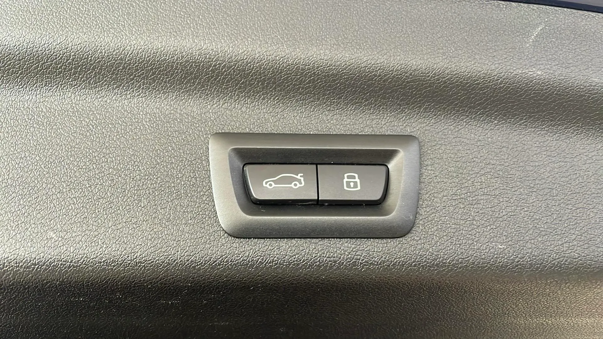 BMW X1 sDrive18d - foto 16