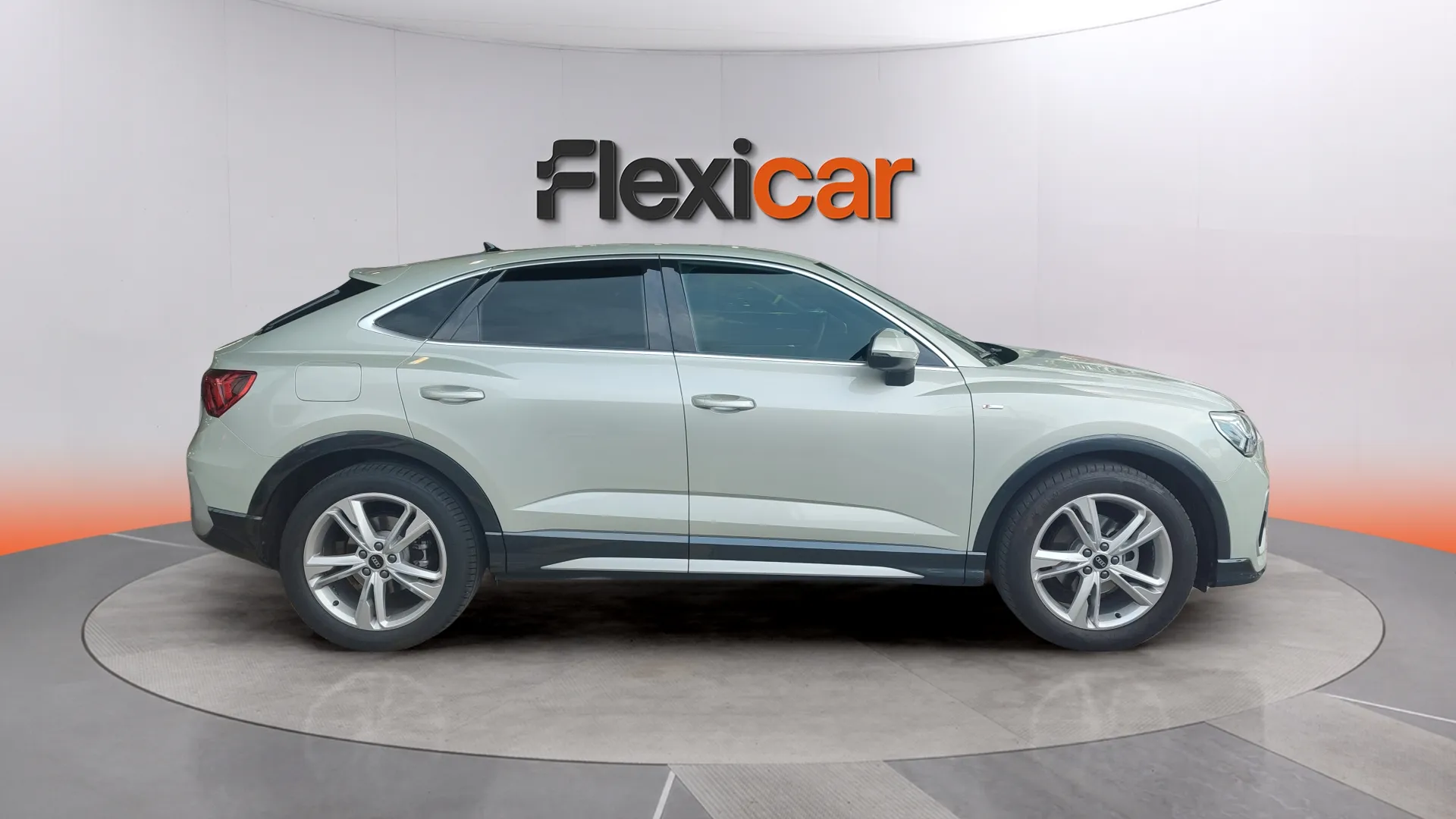 Audi Q3 S line 35 TDI S tronic - foto 8