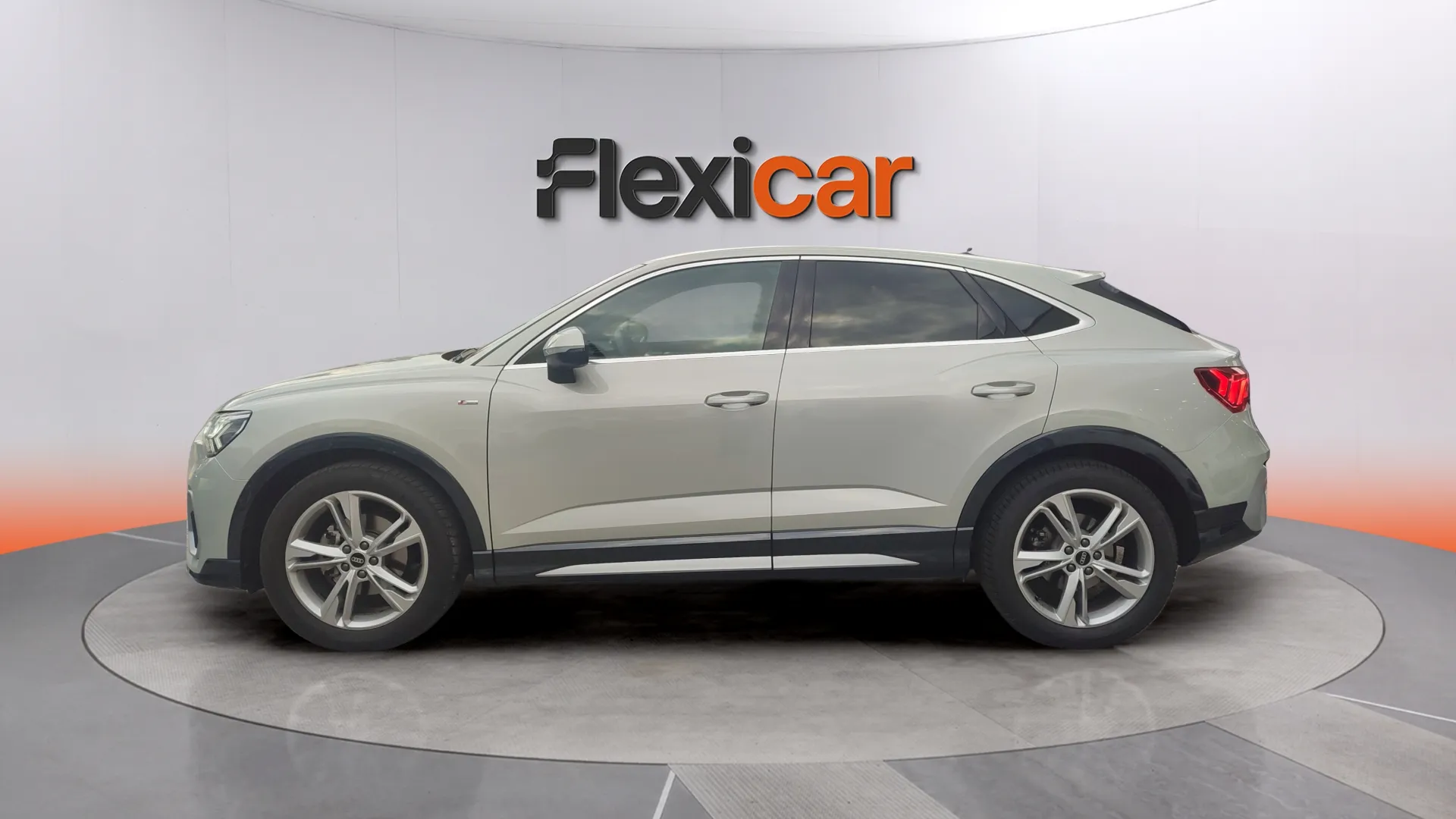 Audi Q3 S line 35 TDI S tronic - foto 4