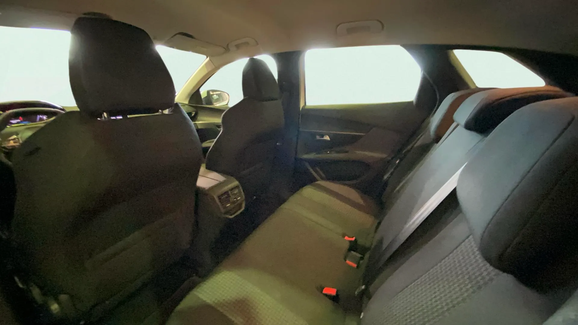 Peugeot 3008 1.5 BlueHDi Active - foto 13