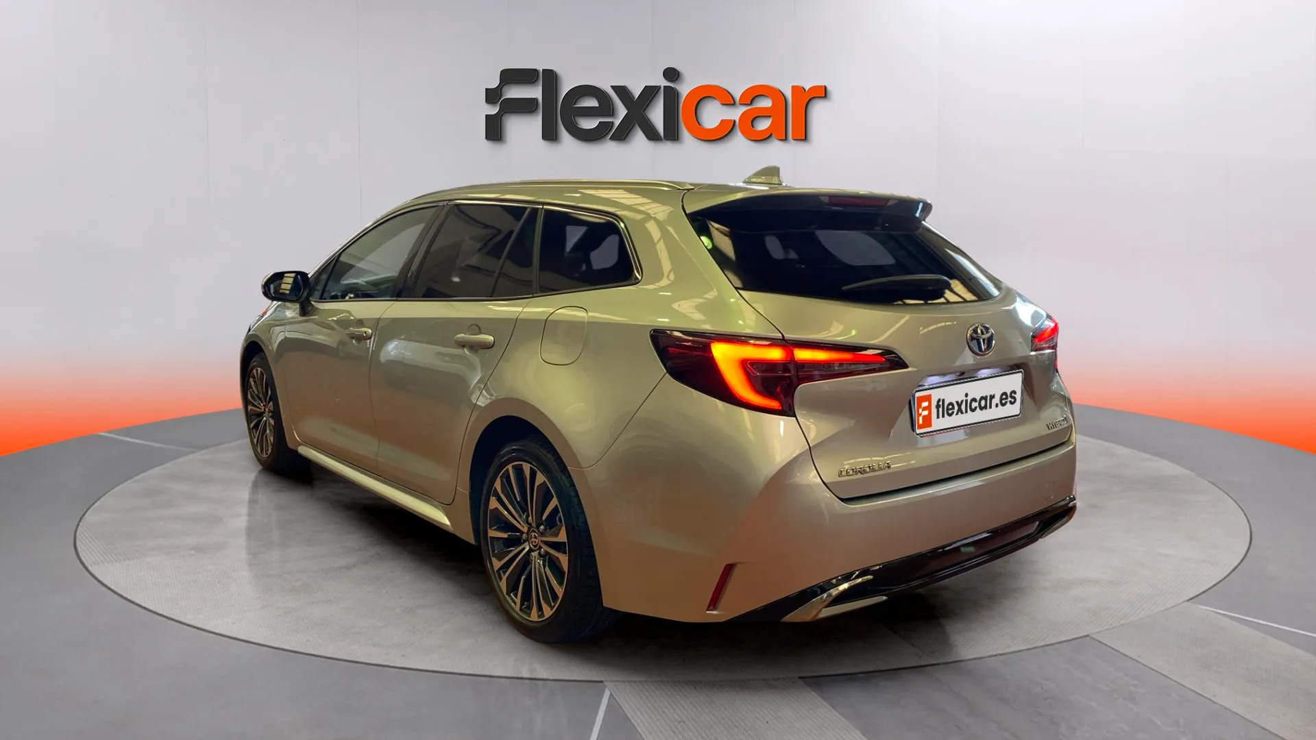 Toyota Corolla 140H Active Plus Touring Sport - foto 5