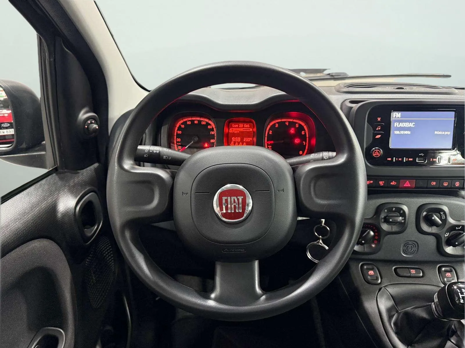 Fiat Panda Cross 1.0 Hybrid - foto 12