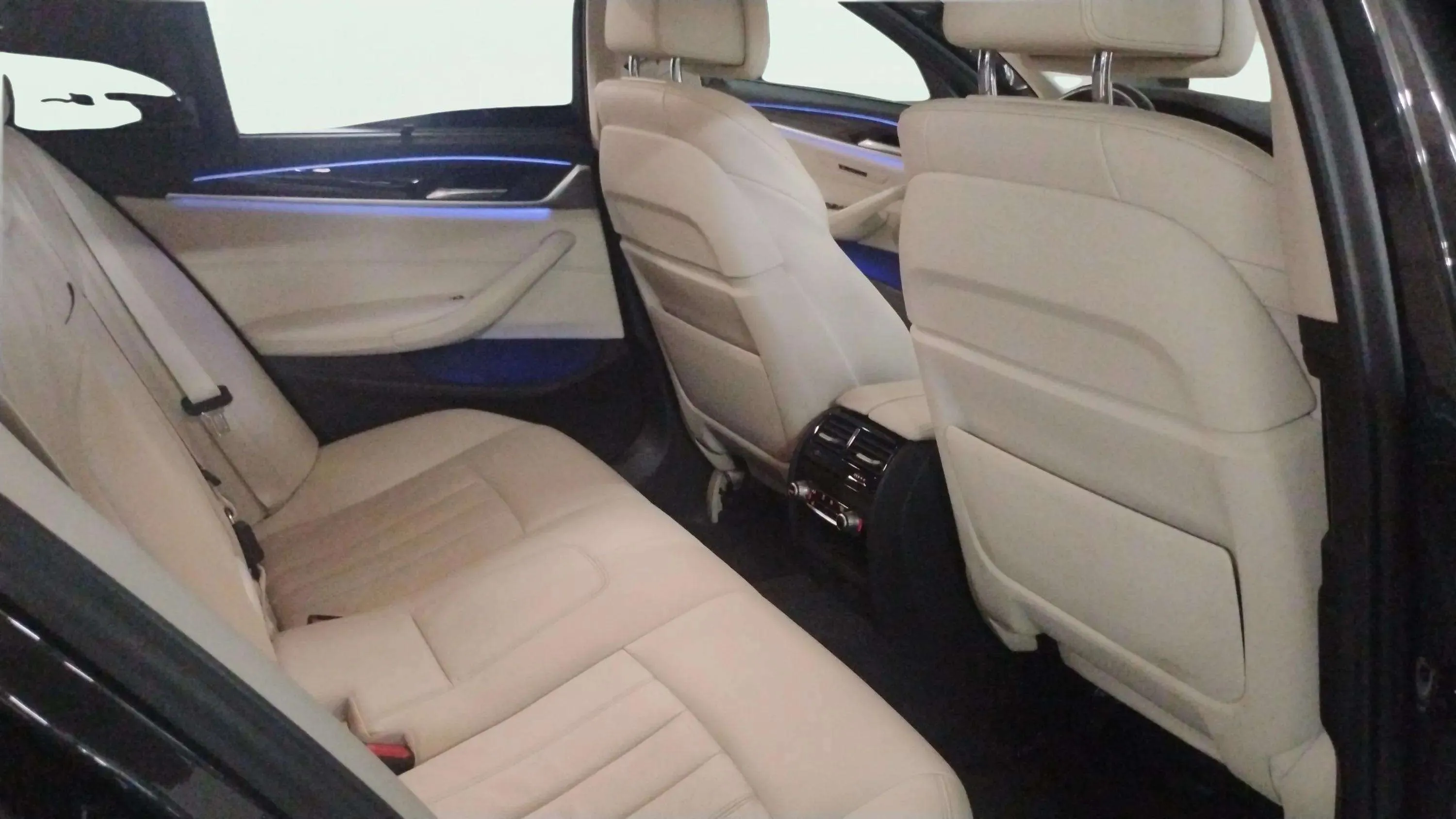 BMW Serie 5 530e - foto 19