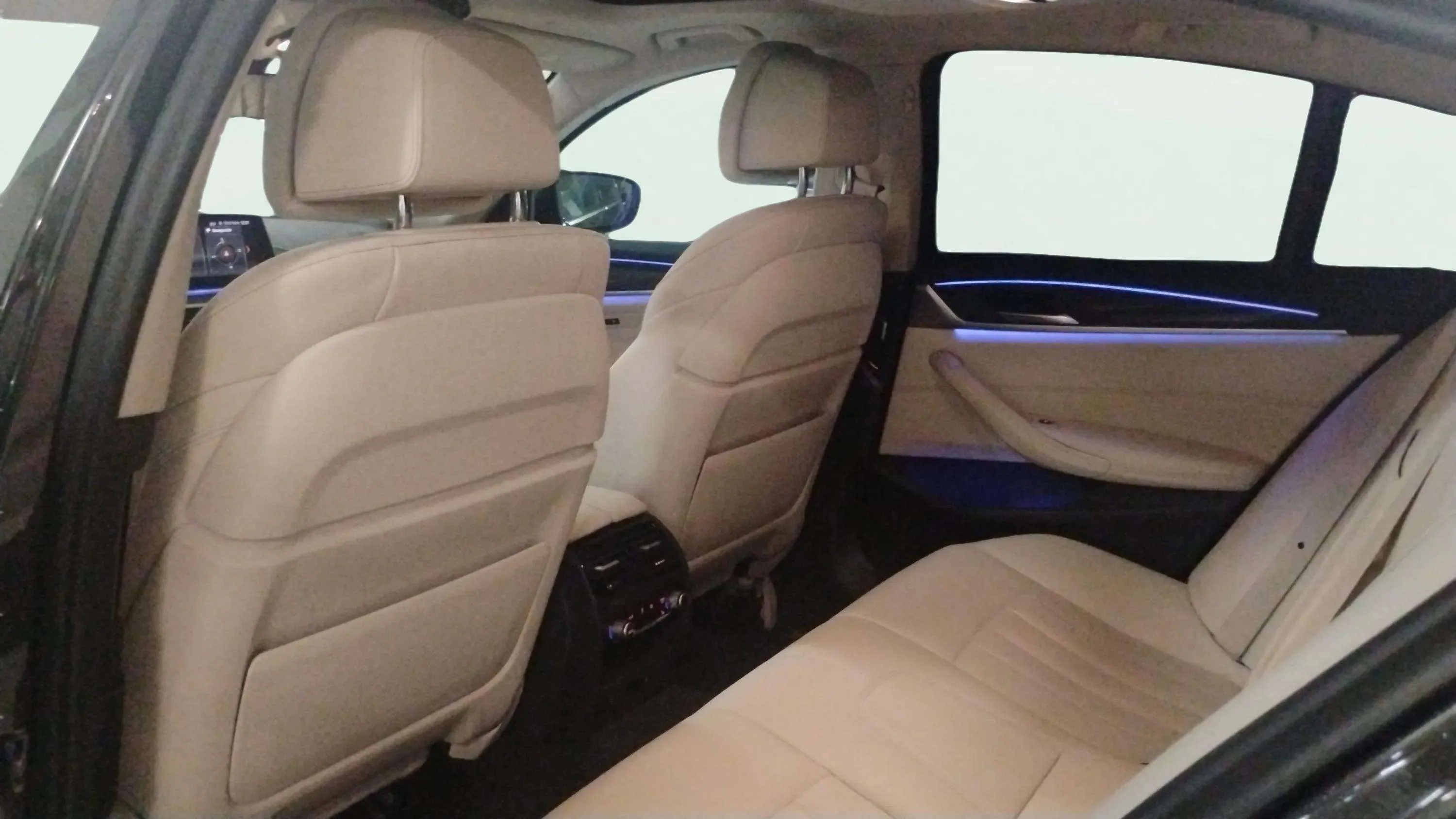 BMW Serie 5 530e - foto 16