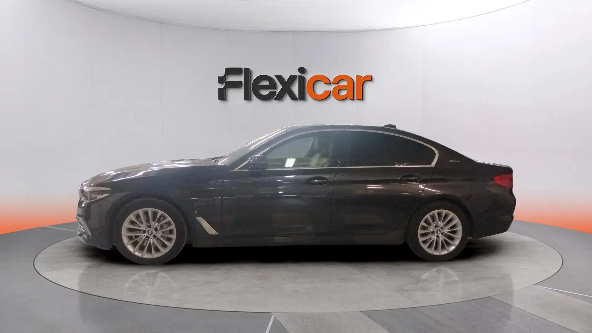 BMW Serie 5 530e - foto 3