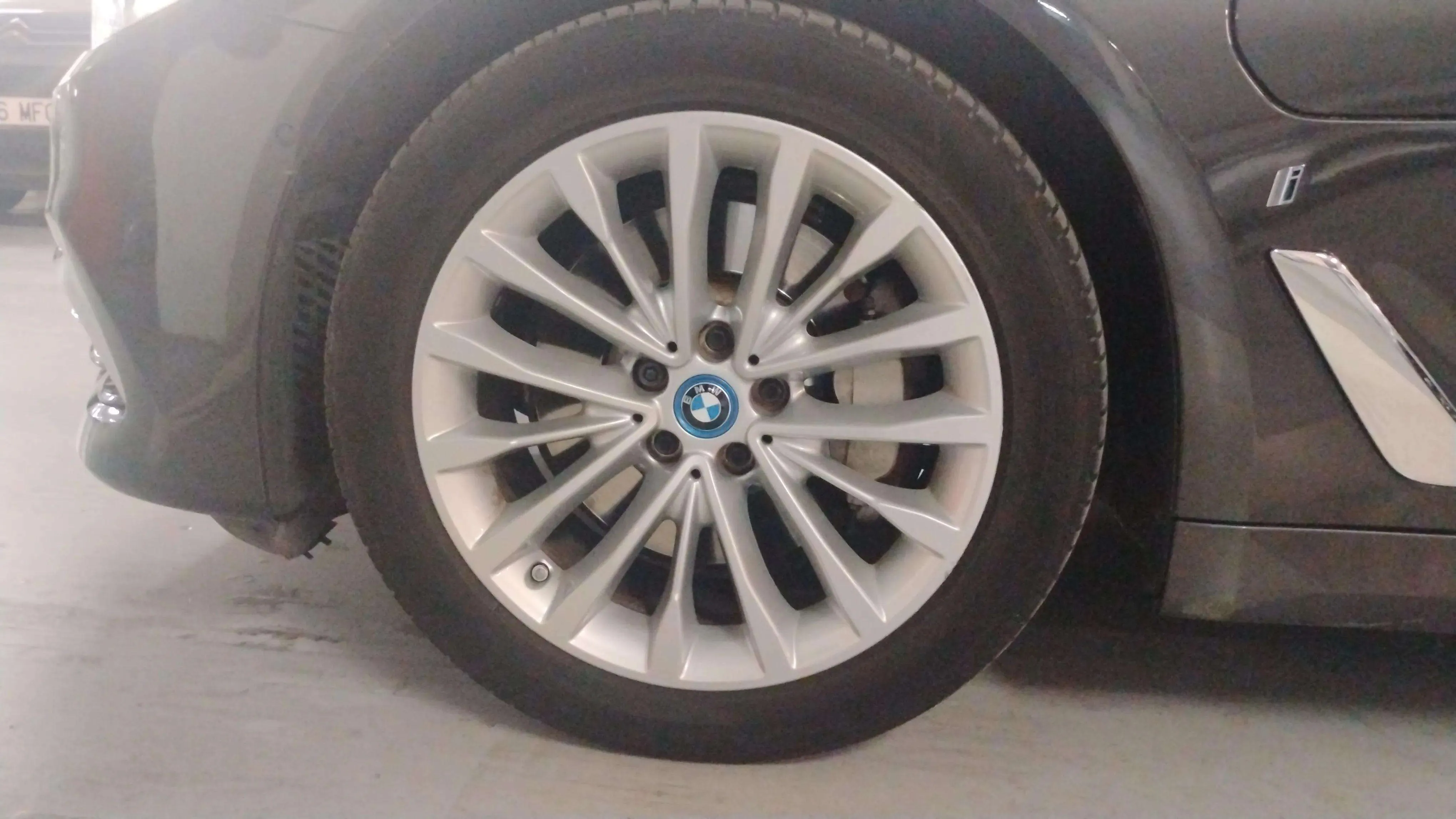 BMW Serie 5 530e - foto 27