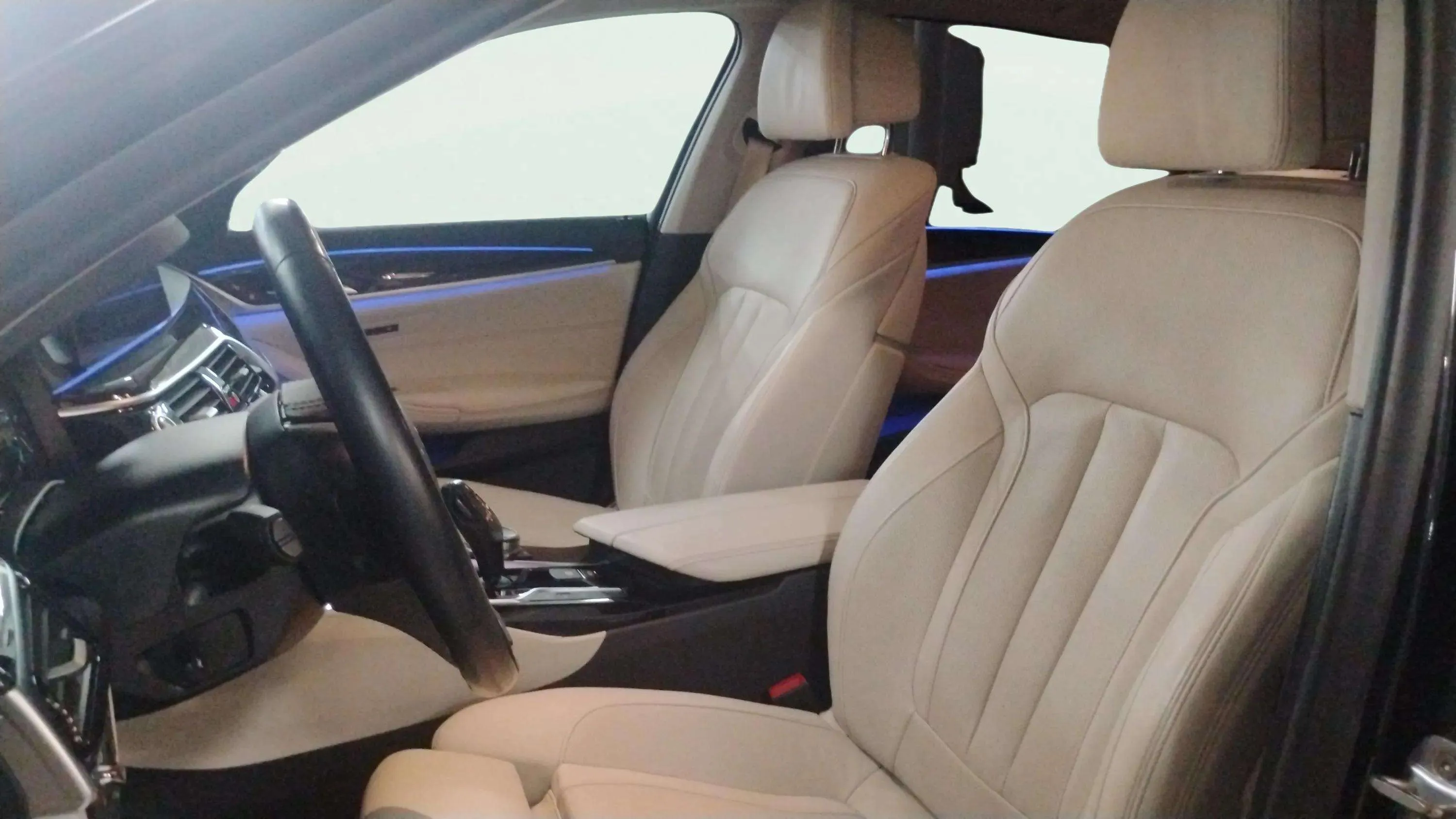 BMW Serie 5 530e - foto 15