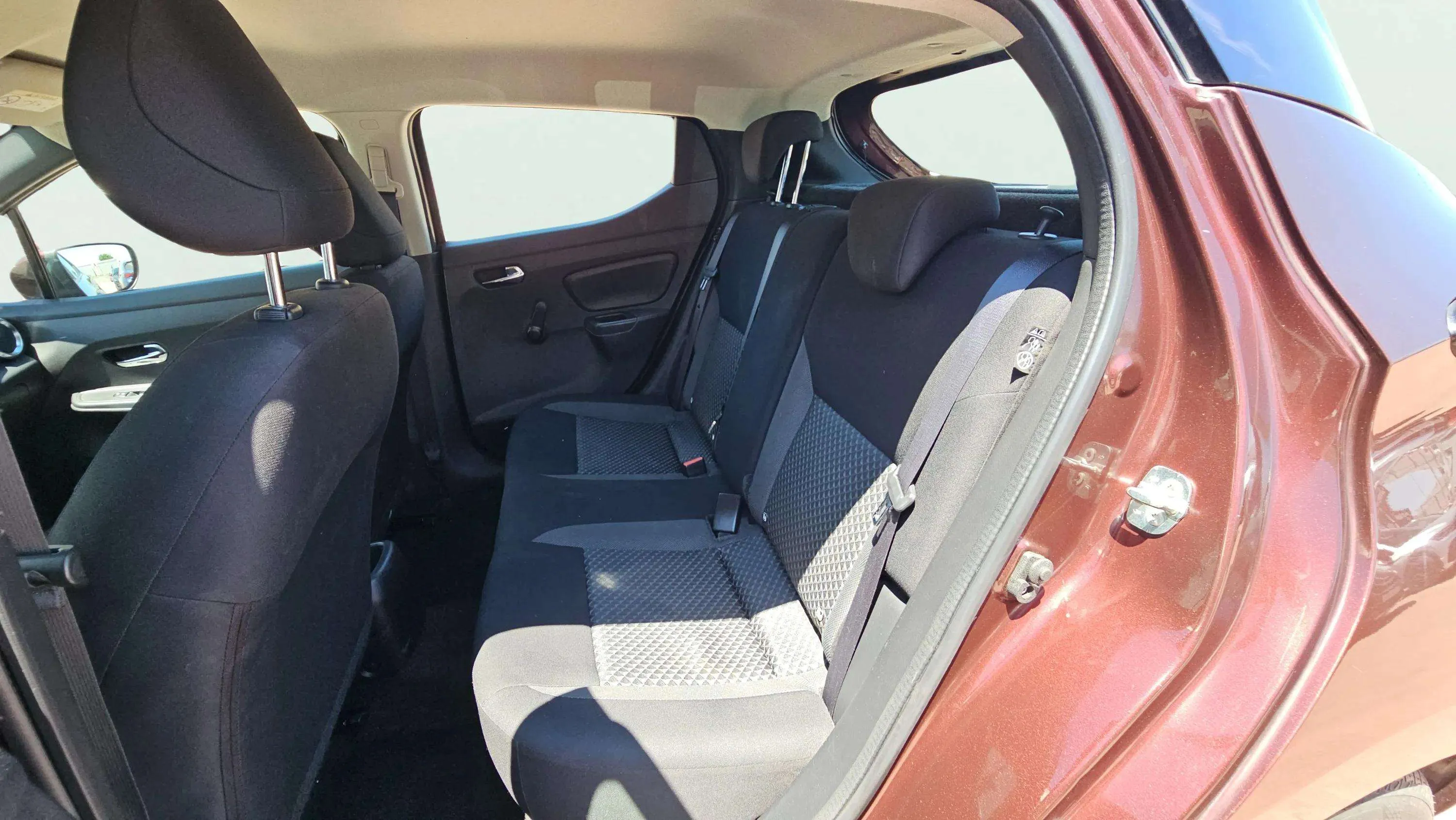 Nissan Micra IG-T E6D-F Acenta - foto 24