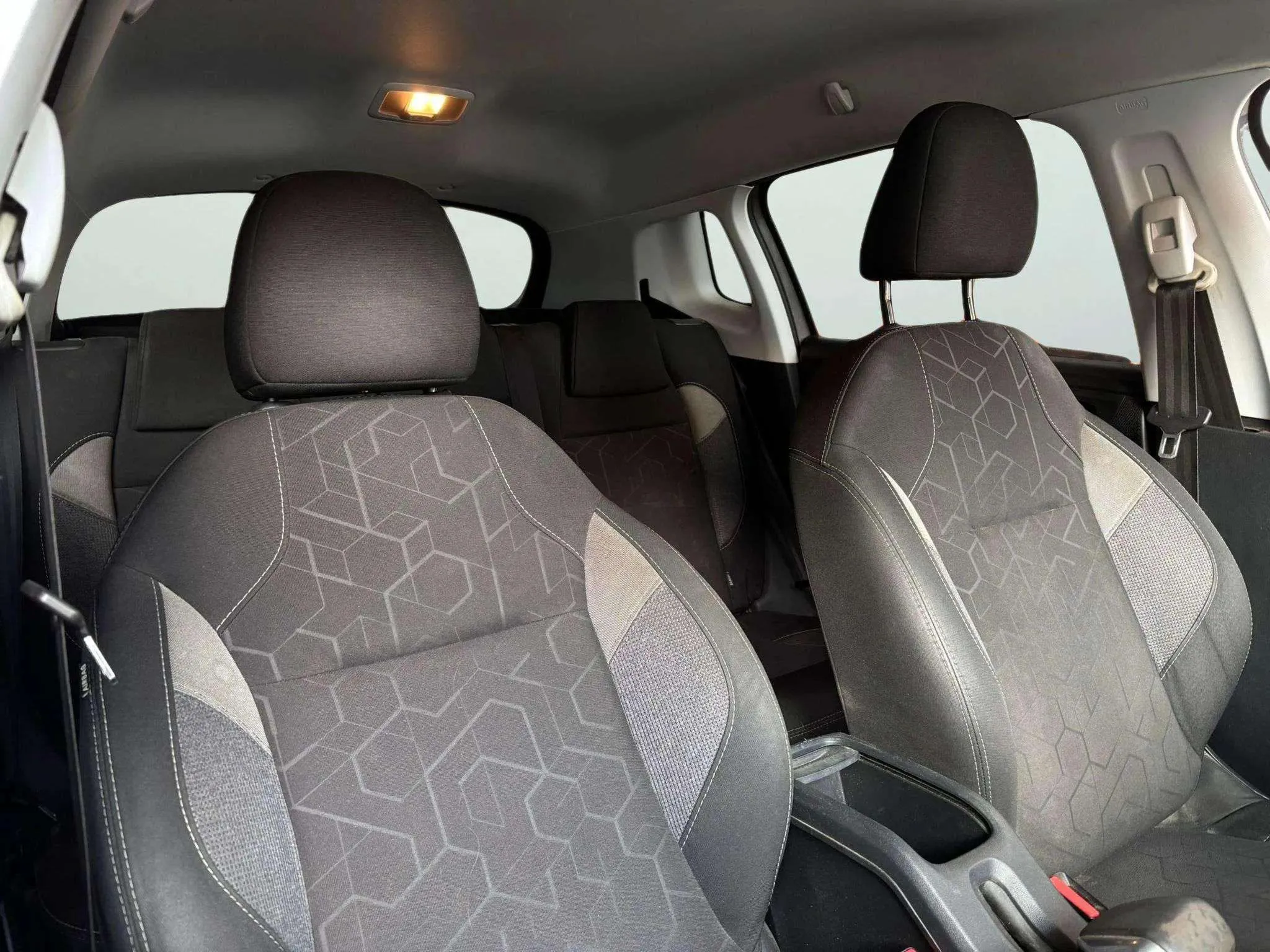 Peugeot 2008 Allure 1.6 BlueHDi - foto 6