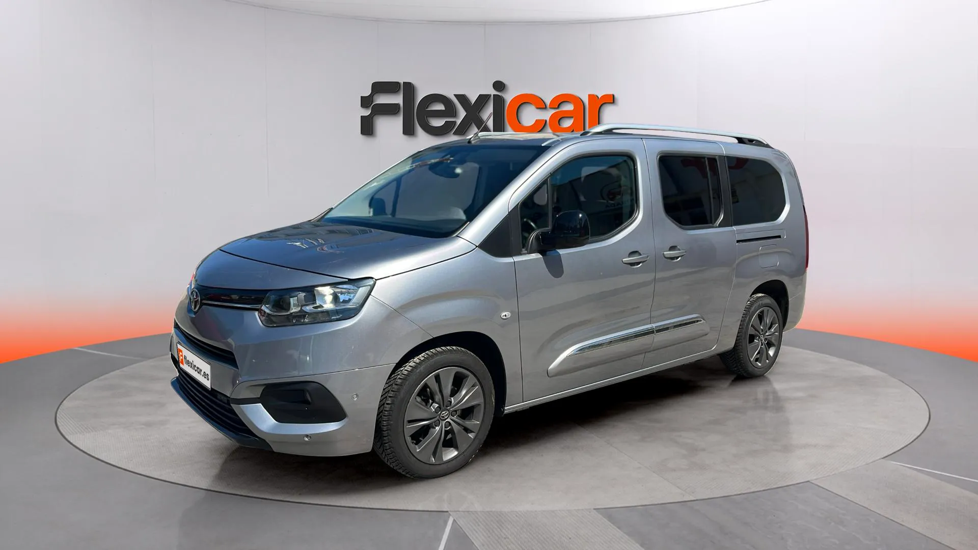 Toyota Proace City 1.2 Family Act 7 Plazas L2 - foto 3