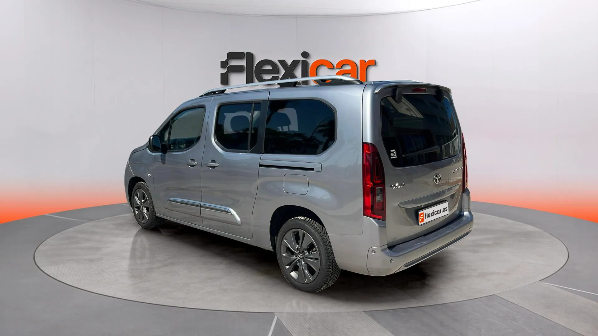 Toyota Proace City 1.2 Family Act 7 Plazas L2 - foto 6