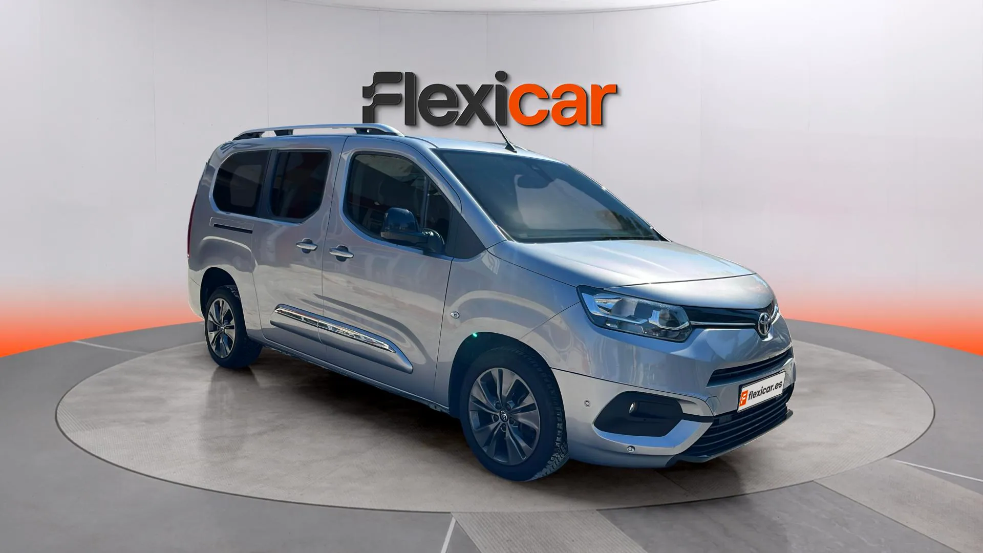 Toyota Proace City 1.2 Family Act 7 Plazas L2 - foto 1