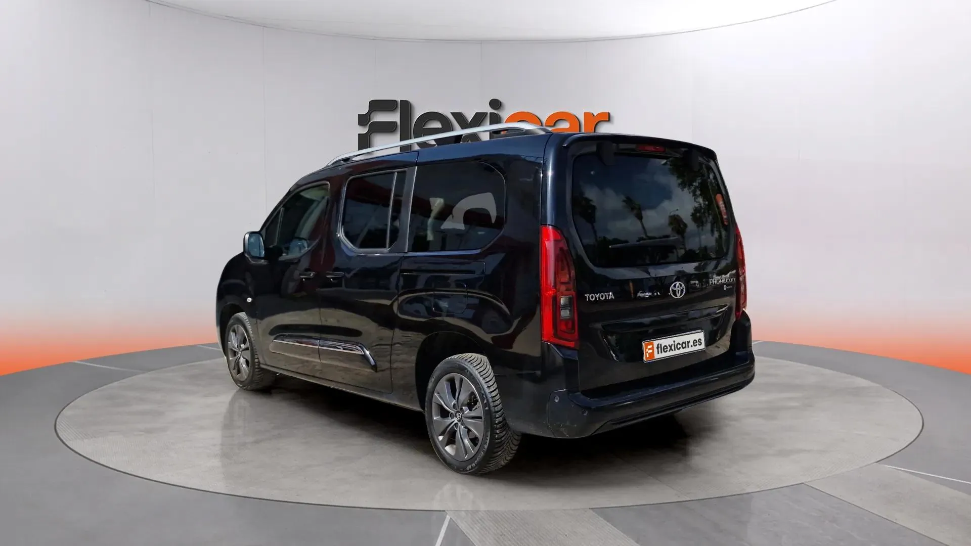 Toyota Proace City 1.2 Family Act 7 Plazas L2 - foto 7