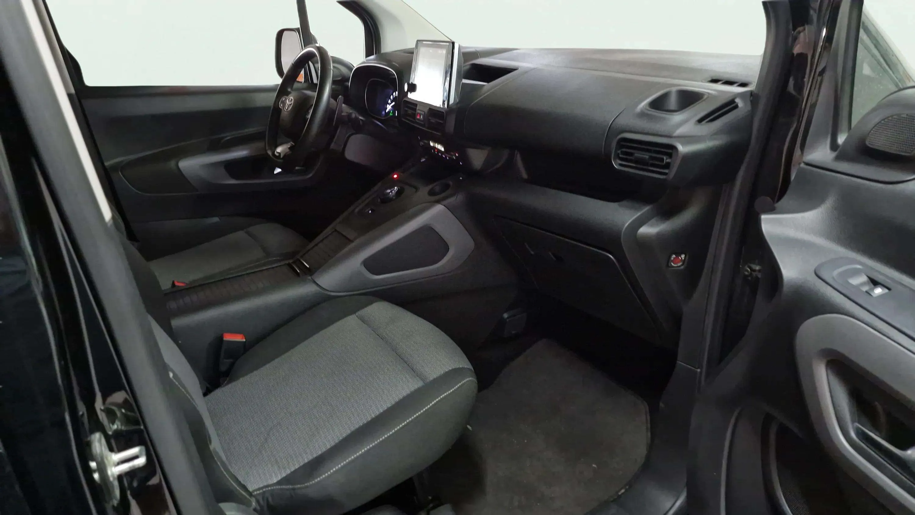 Toyota Proace City 1.2 Family Act 7 Plazas L2 - foto 18