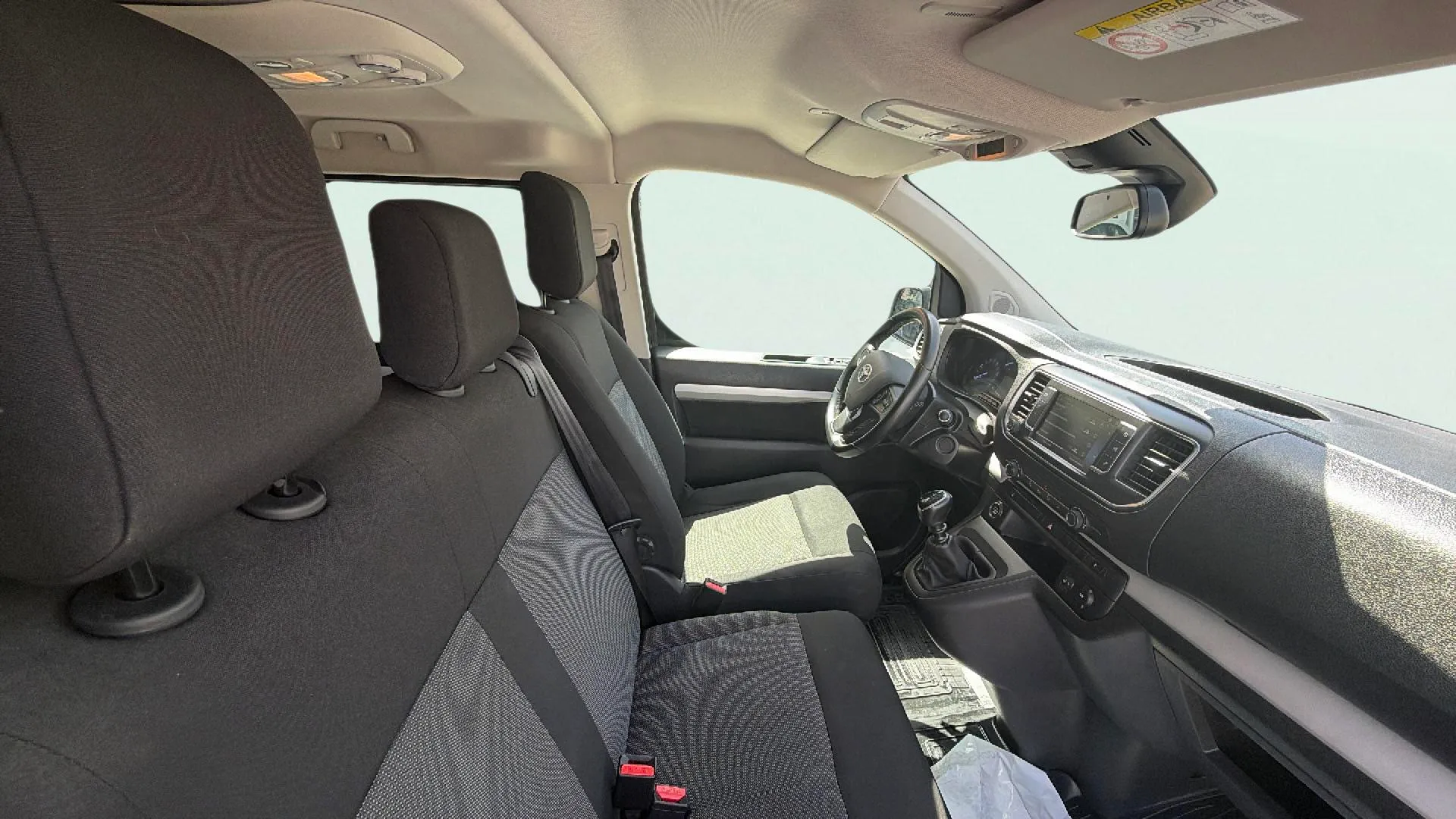 Toyota Proace City 1.5D Family Active 7 Plz L2 - foto 17