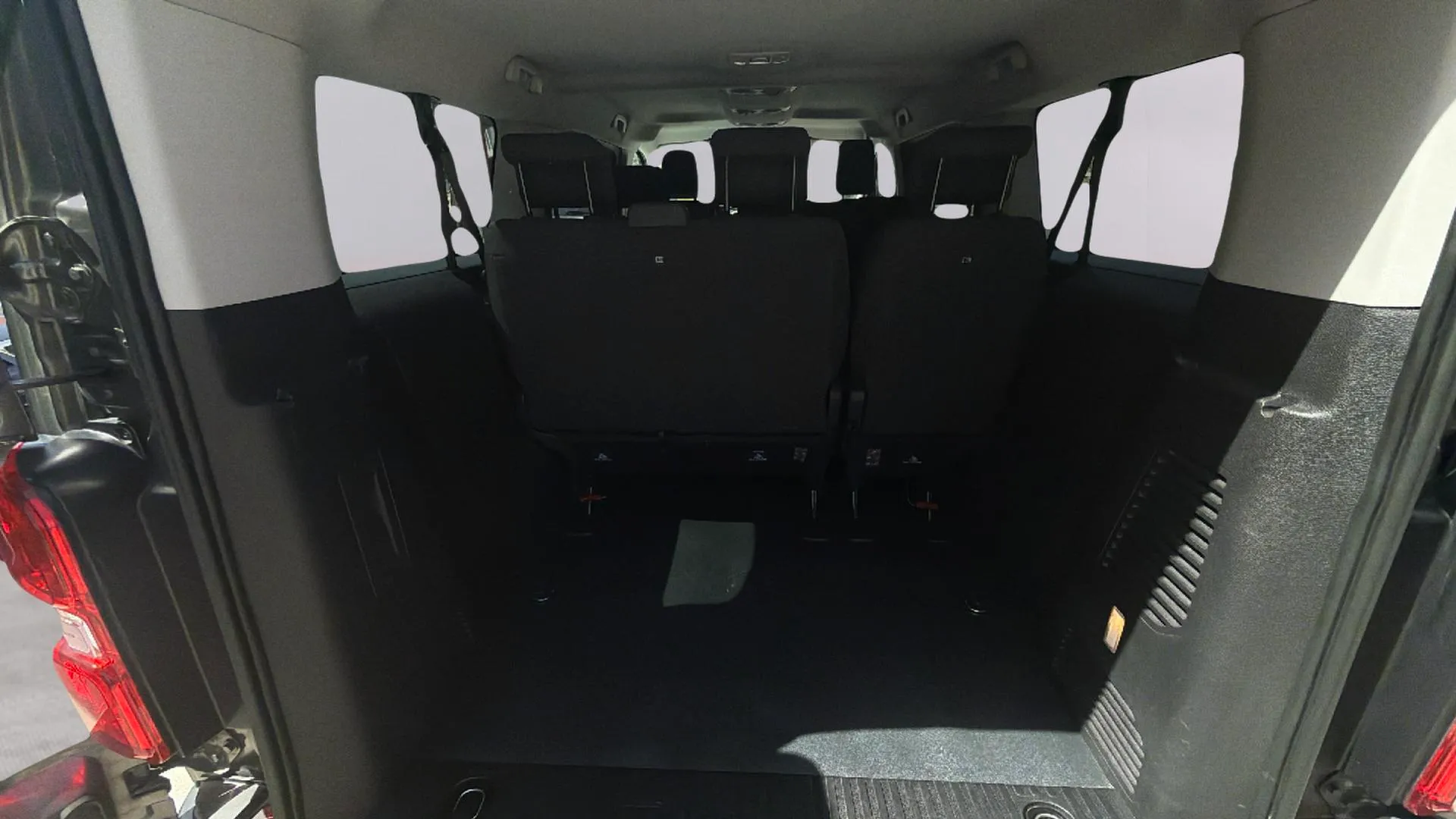 Toyota Proace City 1.5D Family Active 7 Plz L2 - foto 20