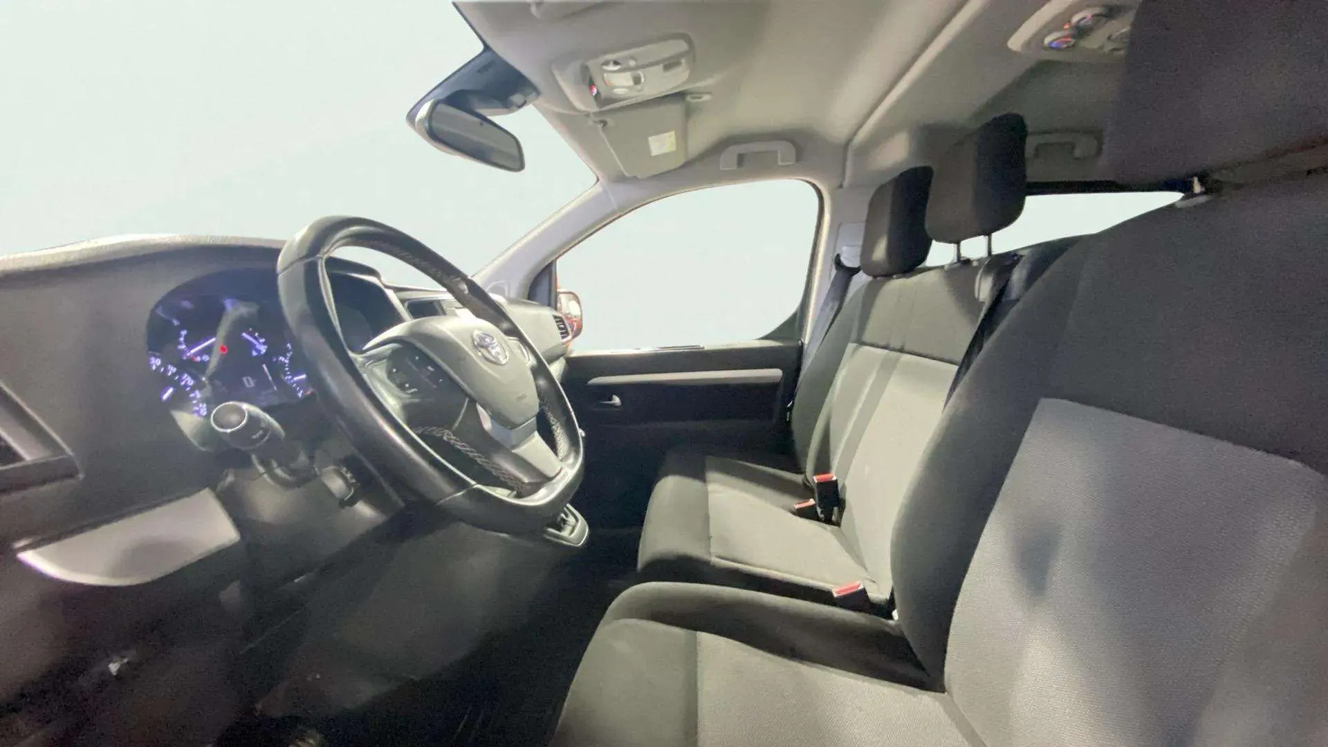 Toyota Proace City 1.5D Family Active 7 Plz L2 - foto 12
