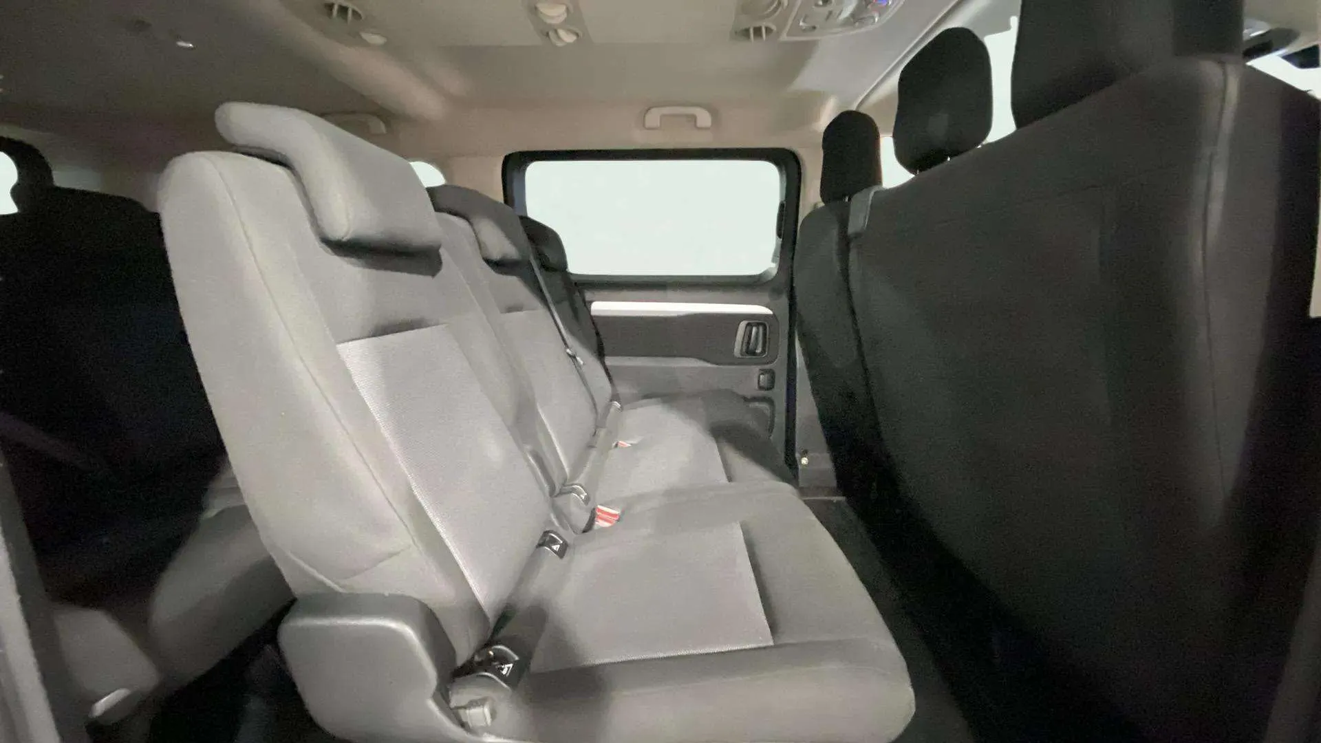 Toyota Proace City 1.5D Family Active 7 Plz L2 - foto 15