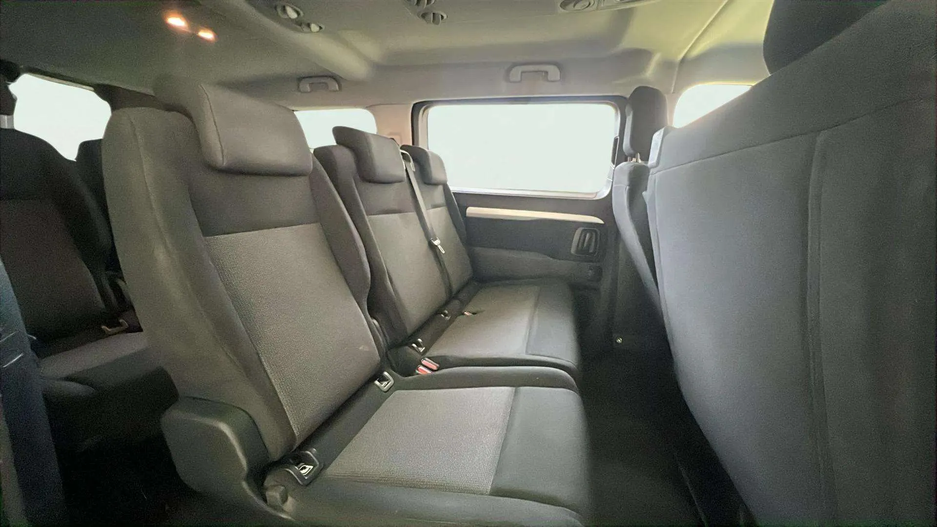 Toyota Proace City 1.5D Family Active 7 Plz L2 - foto 17