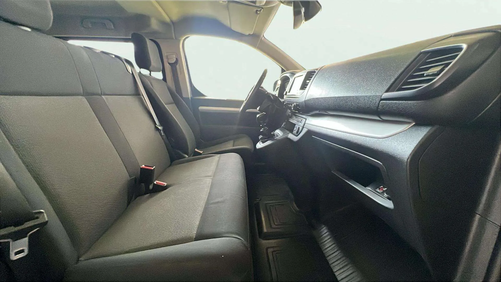 Toyota Proace City 1.5D Family Active 7 Plz L2 - foto 16