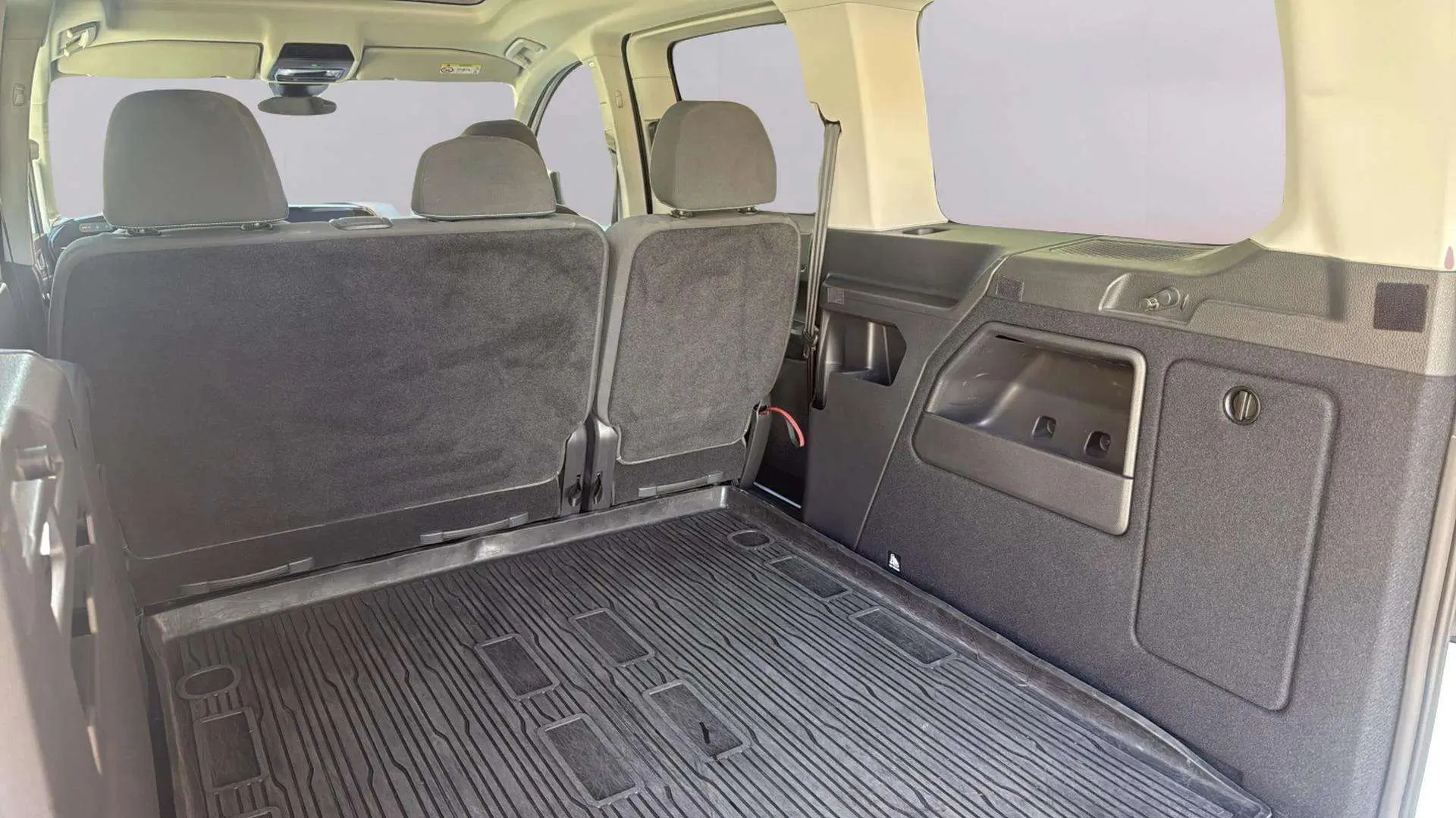 Ford Grand Tourneo Connect 2.0 EcoBlue Active - foto 36