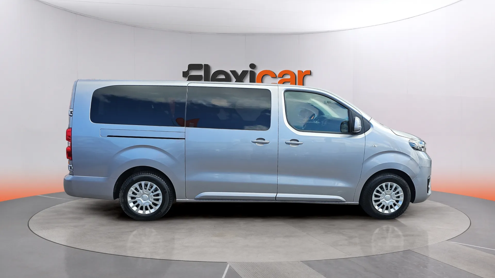 Toyota Proace Verso 2.0D VX Shuttle 2 plazas 2PT L1 - foto 2