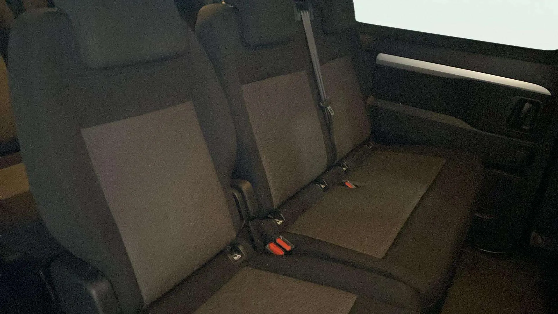 Toyota Proace City 1.5D Family Active 7 Plz L2 - foto 24