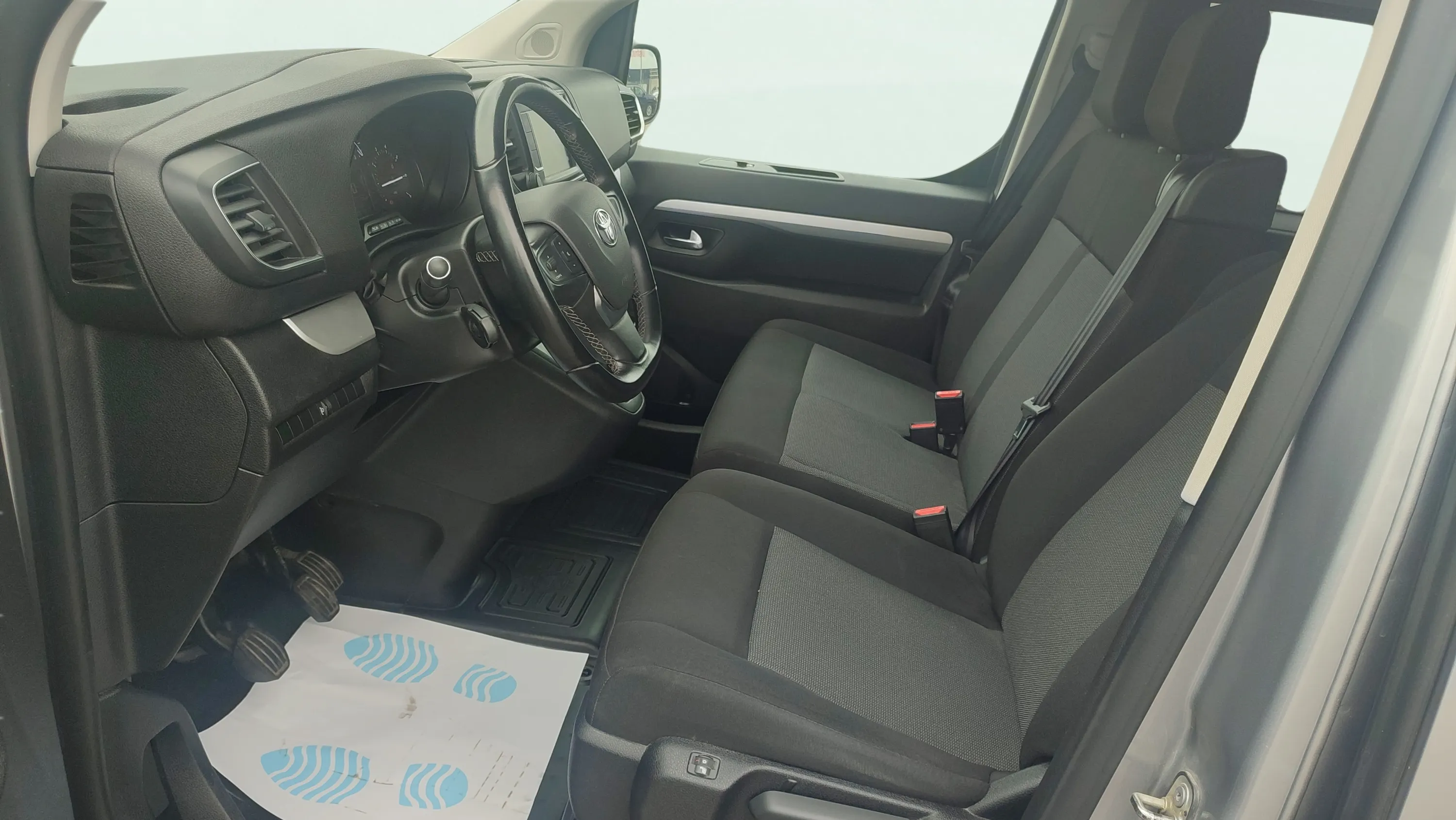 Toyota Proace Verso 1.5D VX Shuttle 2 plazas 2PT L2 - foto 17