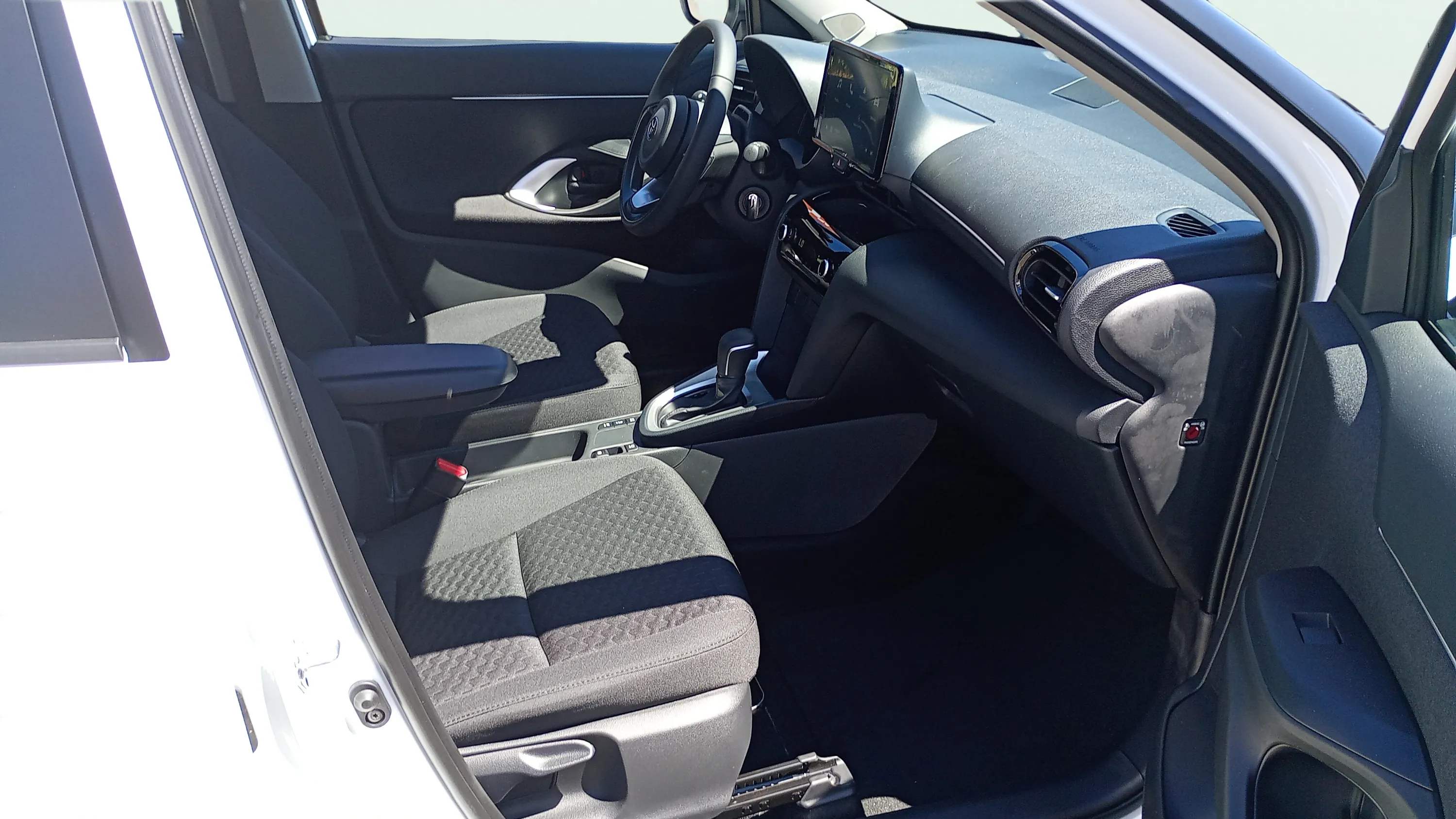 Toyota Yaris Cross 1.5 130H Active - foto 14