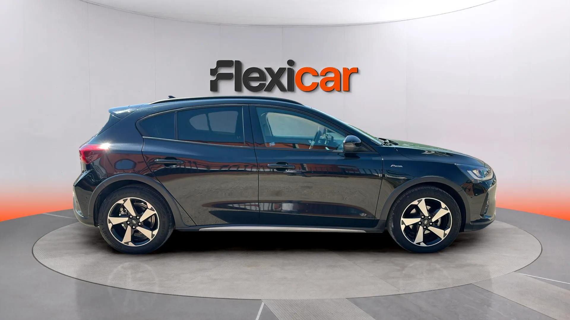 Ford Focus 1.0 EcoBoost MHEV Active - foto 8
