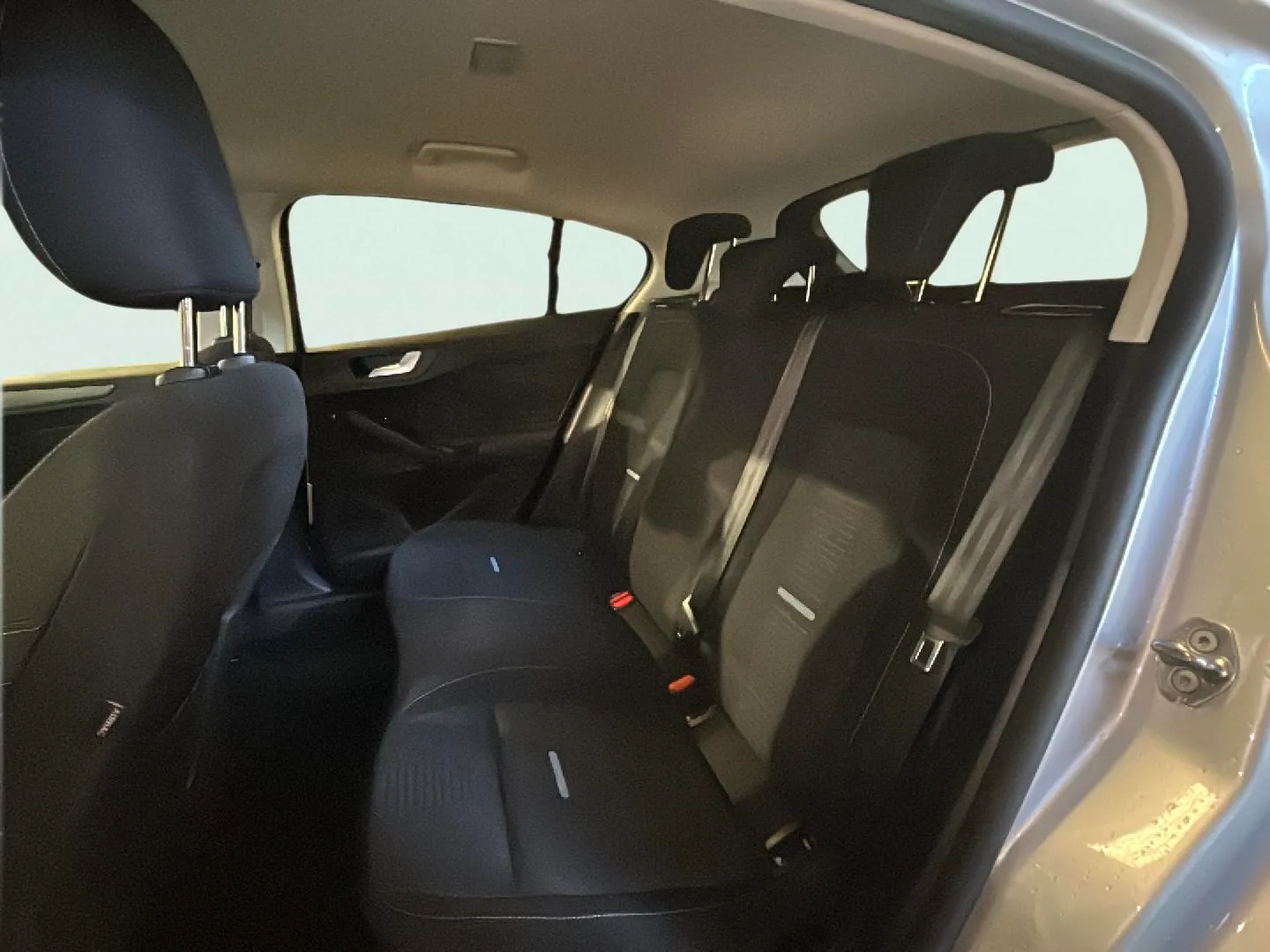 Ford Focus 1.0 EcoBoost MHEV ST-Line - foto 13