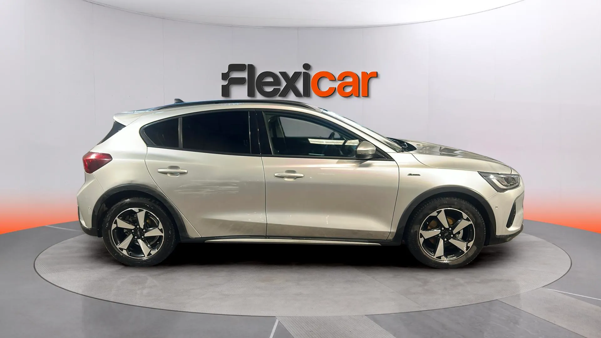 Ford Focus 1.0 EcoBoost MHEV ST-Line - foto 8