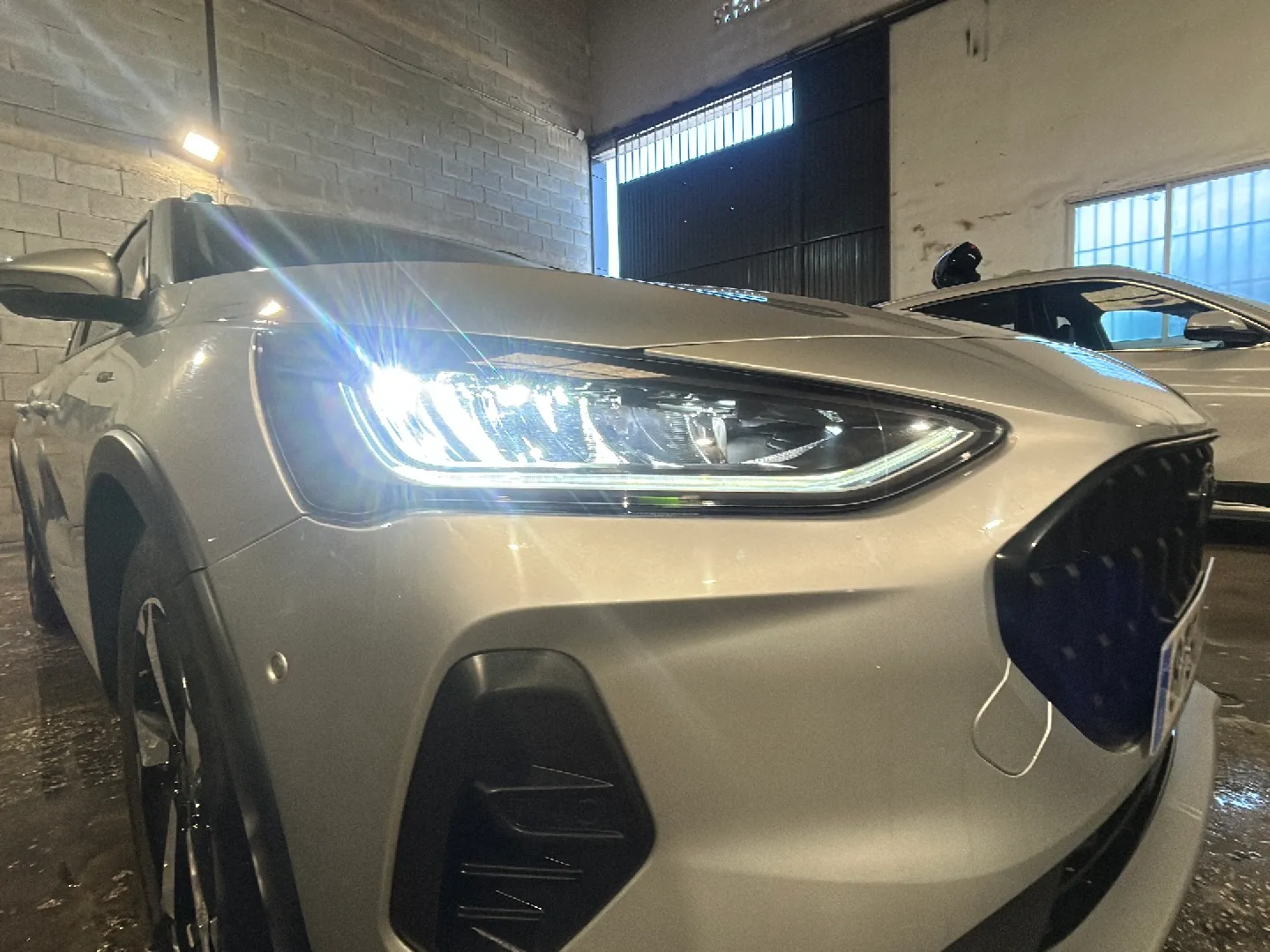 Ford Focus 1.0 EcoBoost MHEV ST-Line - foto 18