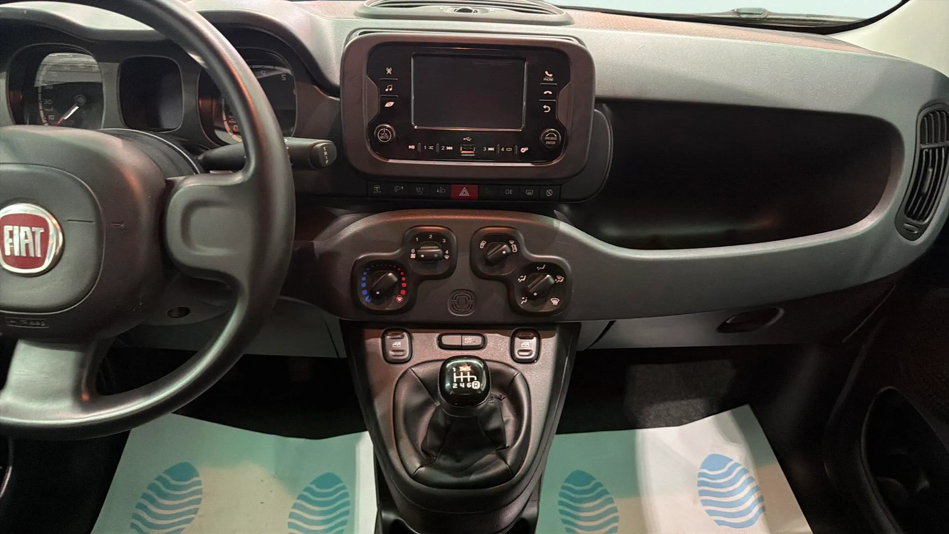 Fiat Panda Hybrid 1.0 - foto 12