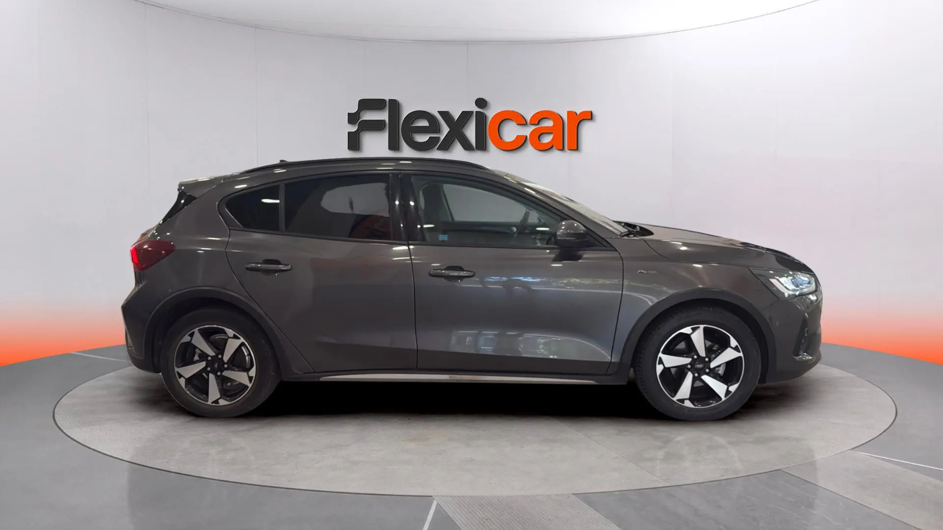 Ford Focus 1.0 EcoBoost MHEV Active - foto 3