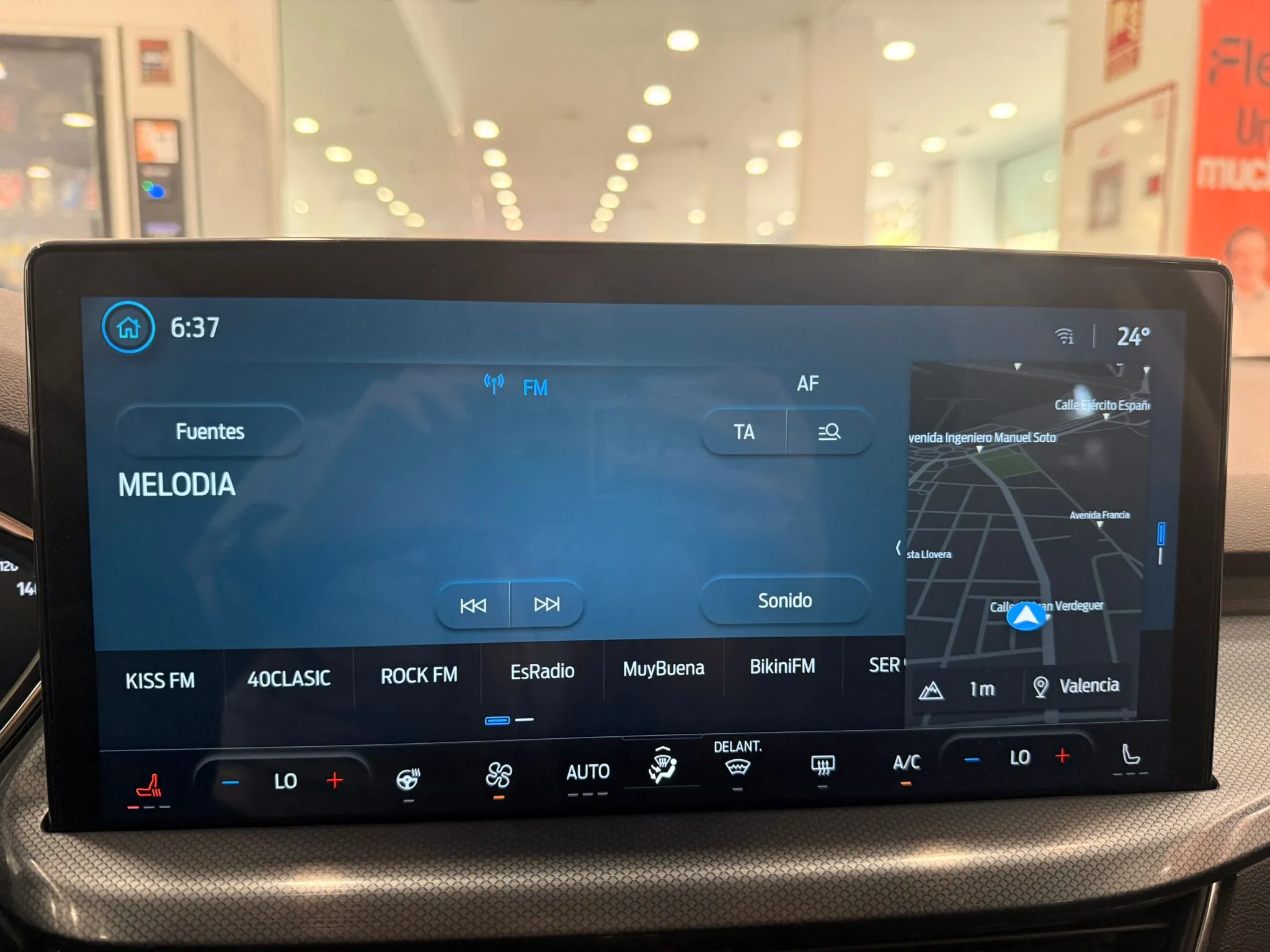 Ford Focus 1.0 EcoBoost MHEV Active - foto 10