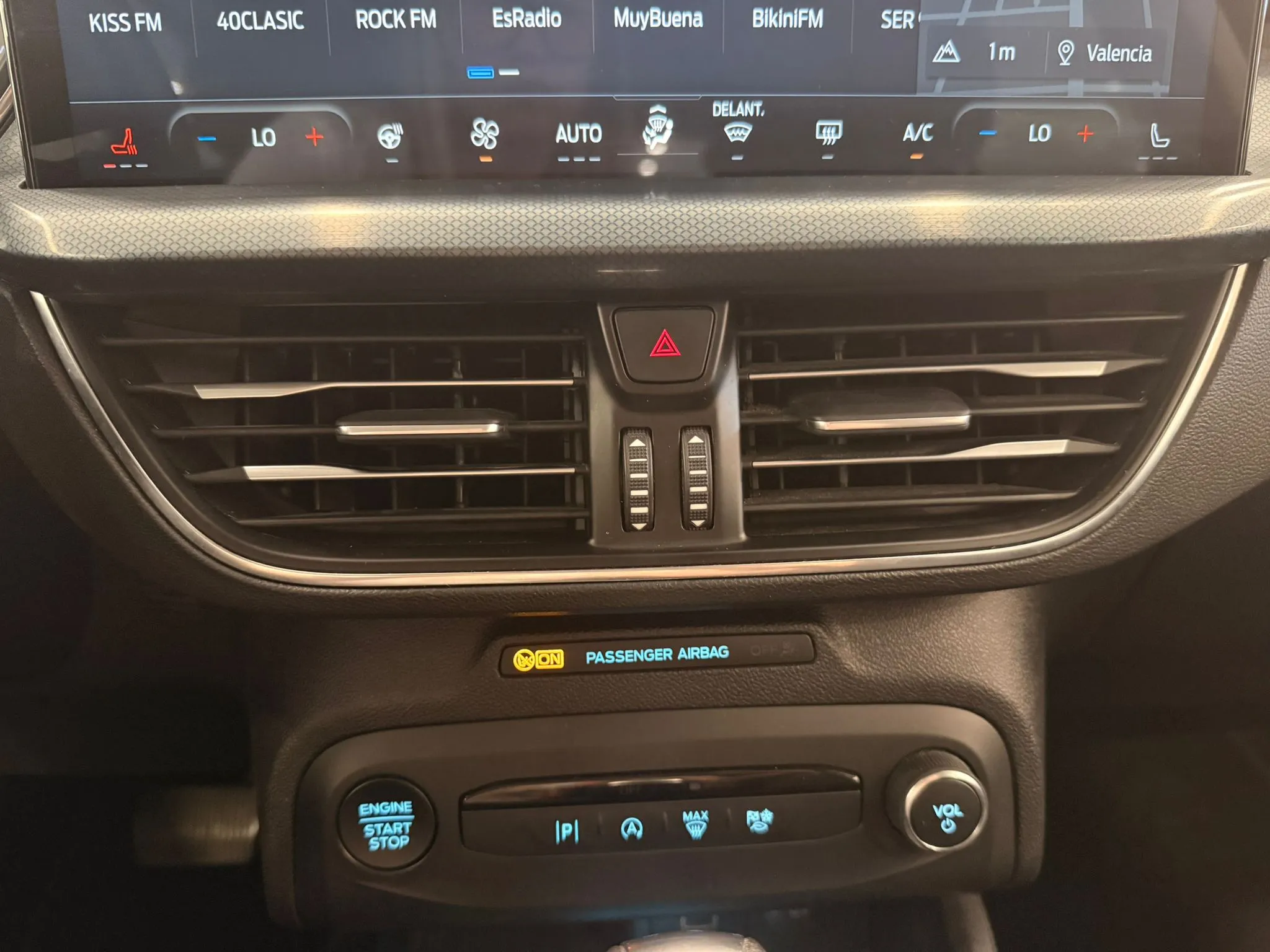 Ford Focus 1.0 EcoBoost MHEV Active - foto 21
