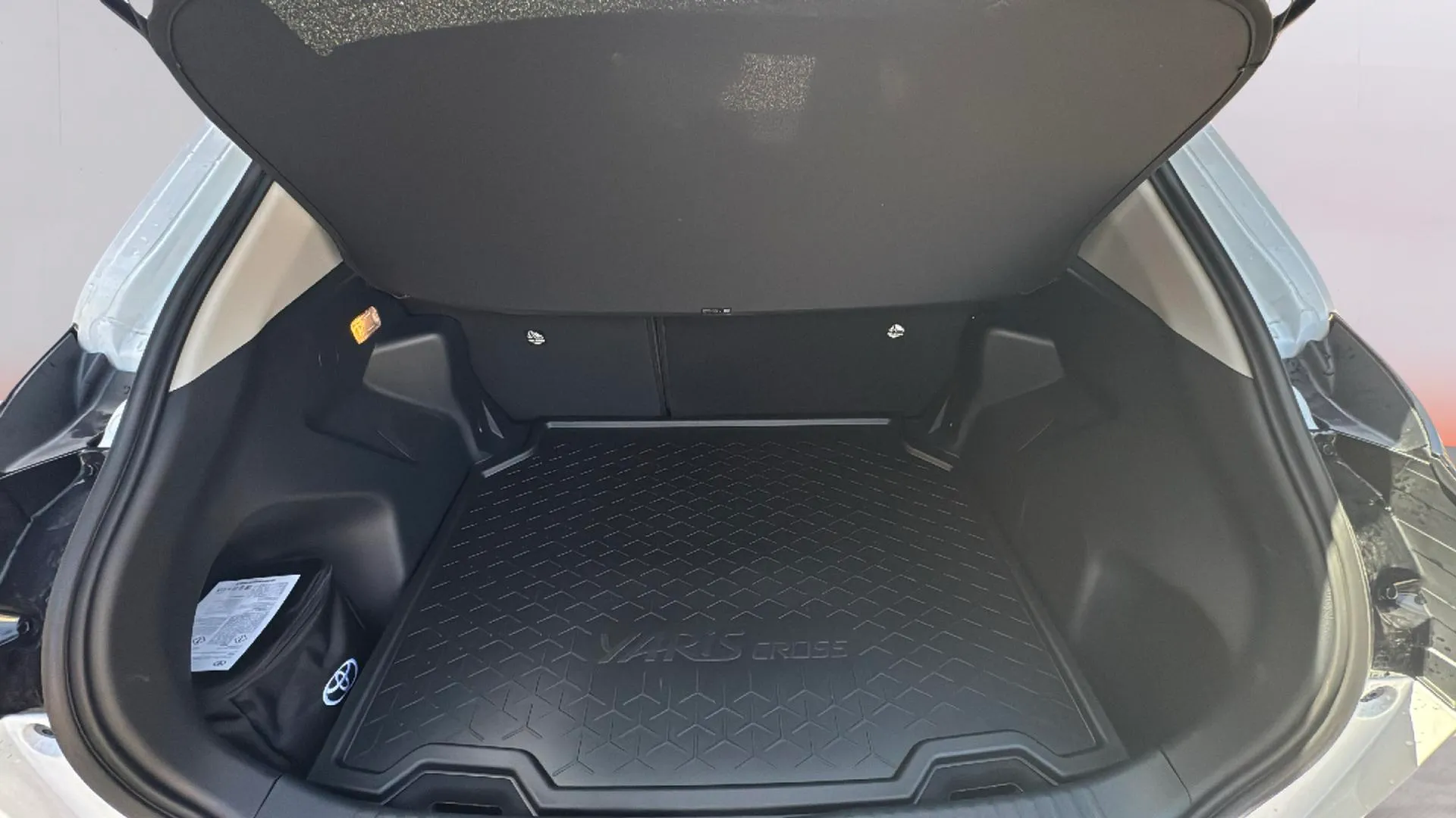 Toyota Yaris Cross 1.5 130H Active - foto 9