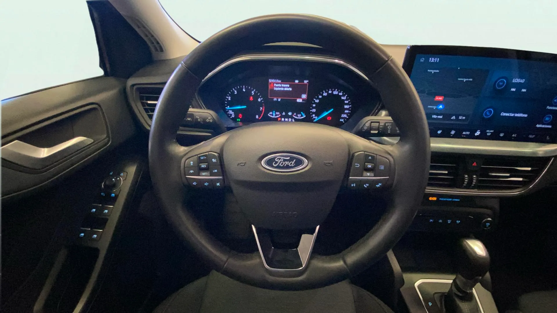 Ford Focus 1.0 EcoBoost MHEV ST-Line - foto 17