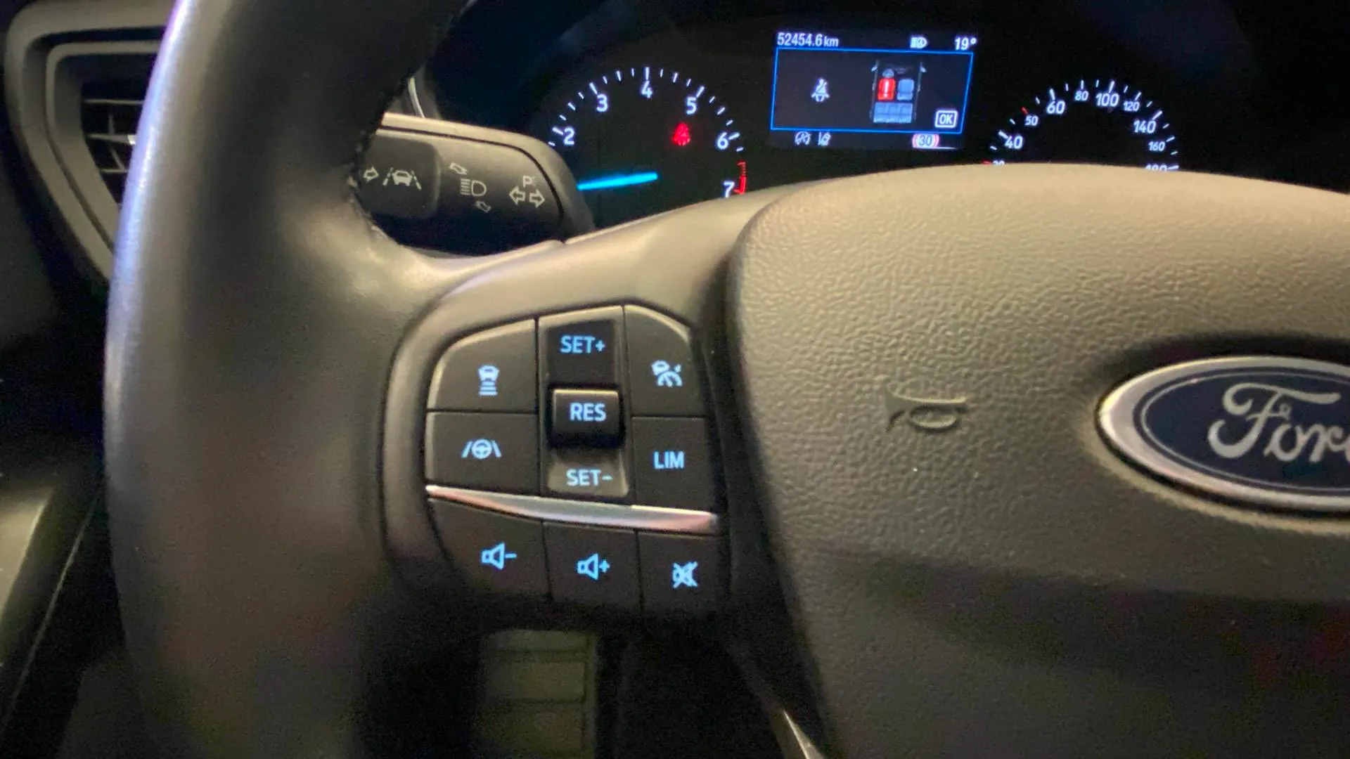 Ford Focus 1.0 EcoBoost MHEV ST-Line - foto 18