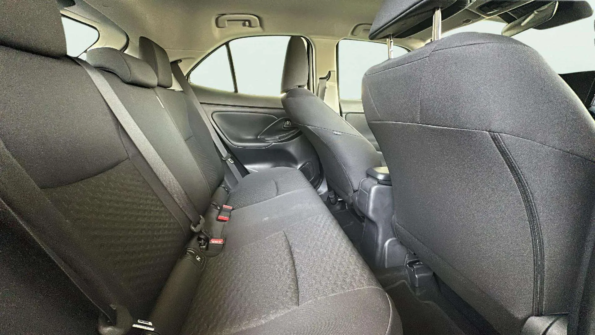 Toyota Yaris Cross 1.5 130H Active - foto 13