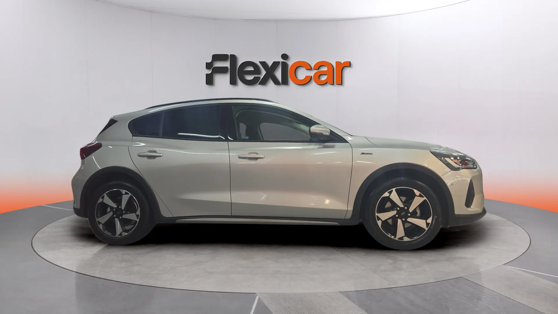 Ford Focus 1.0 EcoBoost MHEV Active - foto 8