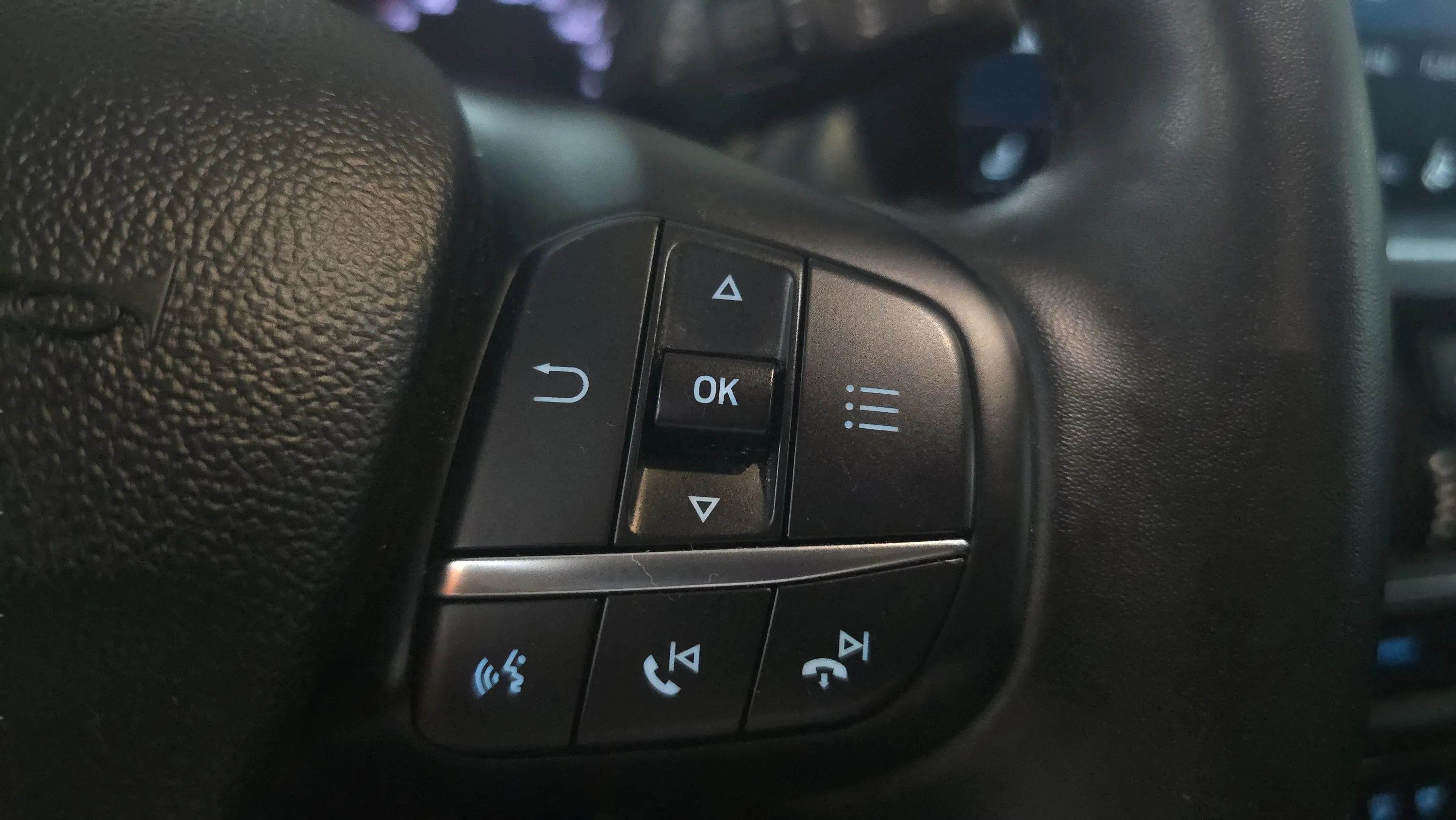 Ford Focus 1.0 EcoBoost MHEV Active - foto 17