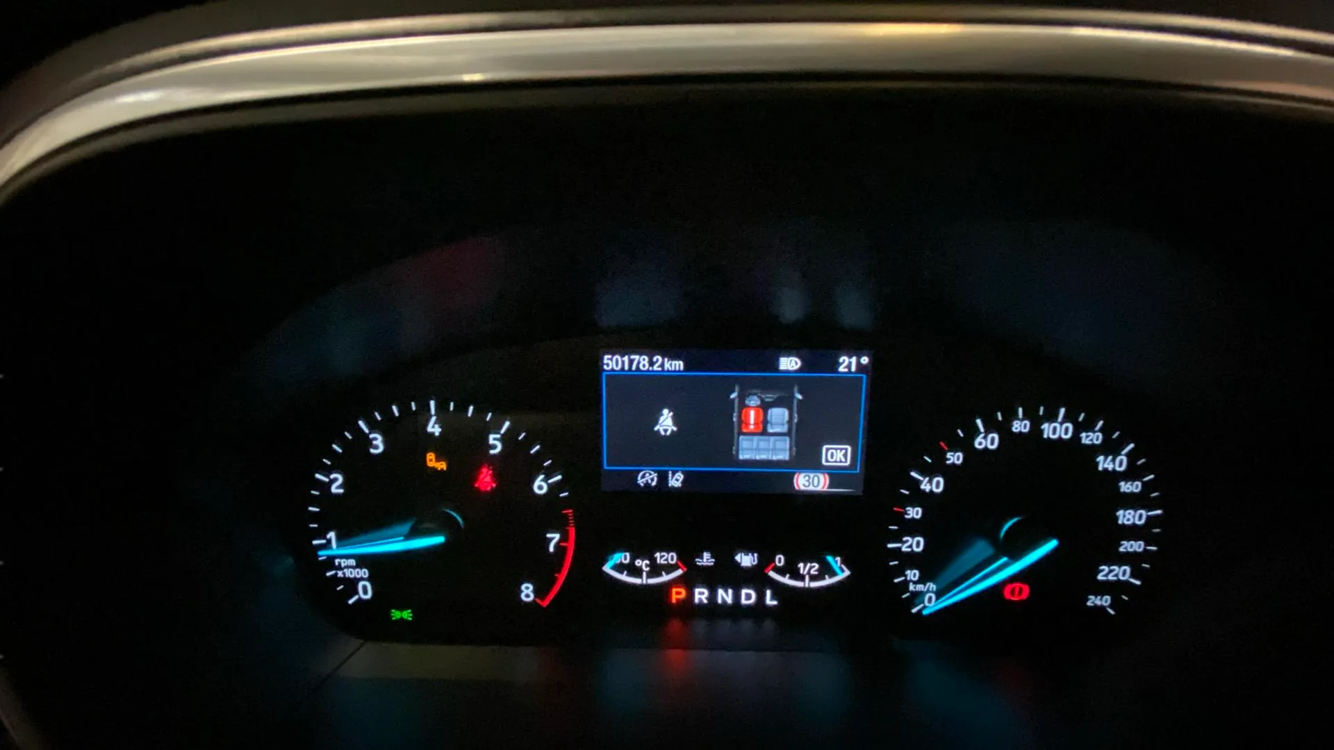 Ford Focus 1.0 EcoBoost MHEV ST-Line - foto 9